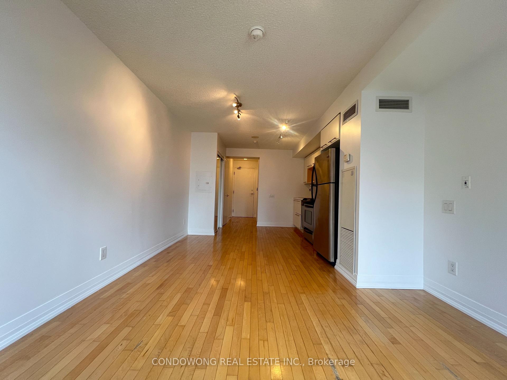 Photo 8 of Unit 1709, 25 Carlton Street, Toronto, Church-Yonge Corridor — HOMEH