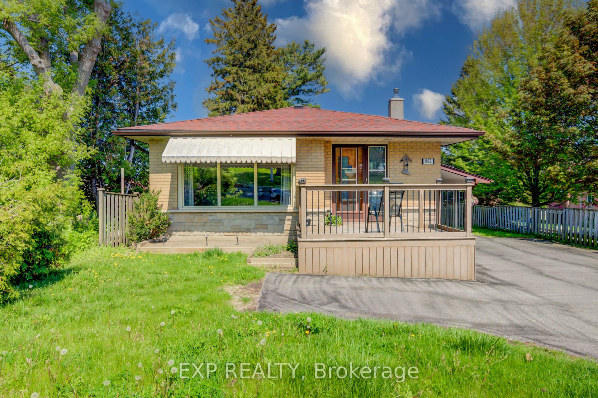 Photo 1 of 982 Burnham Street, Cobourg — HOMEH