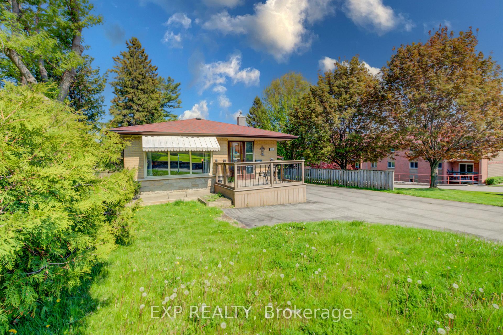 Photo 3 of 982 Burnham Street, Cobourg — HOMEH