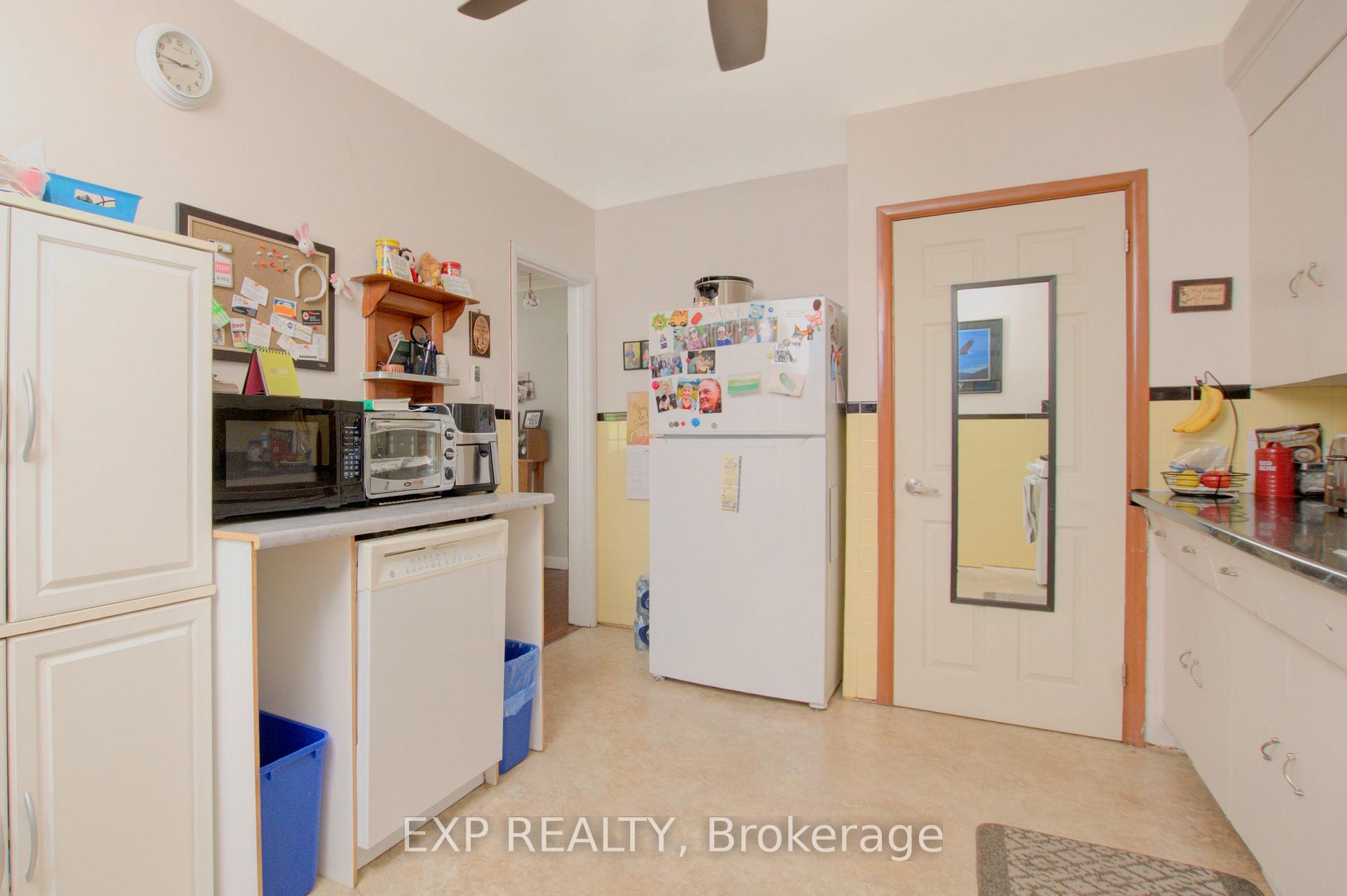 Photo 11 of 982 Burnham Street, Cobourg — HOMEH