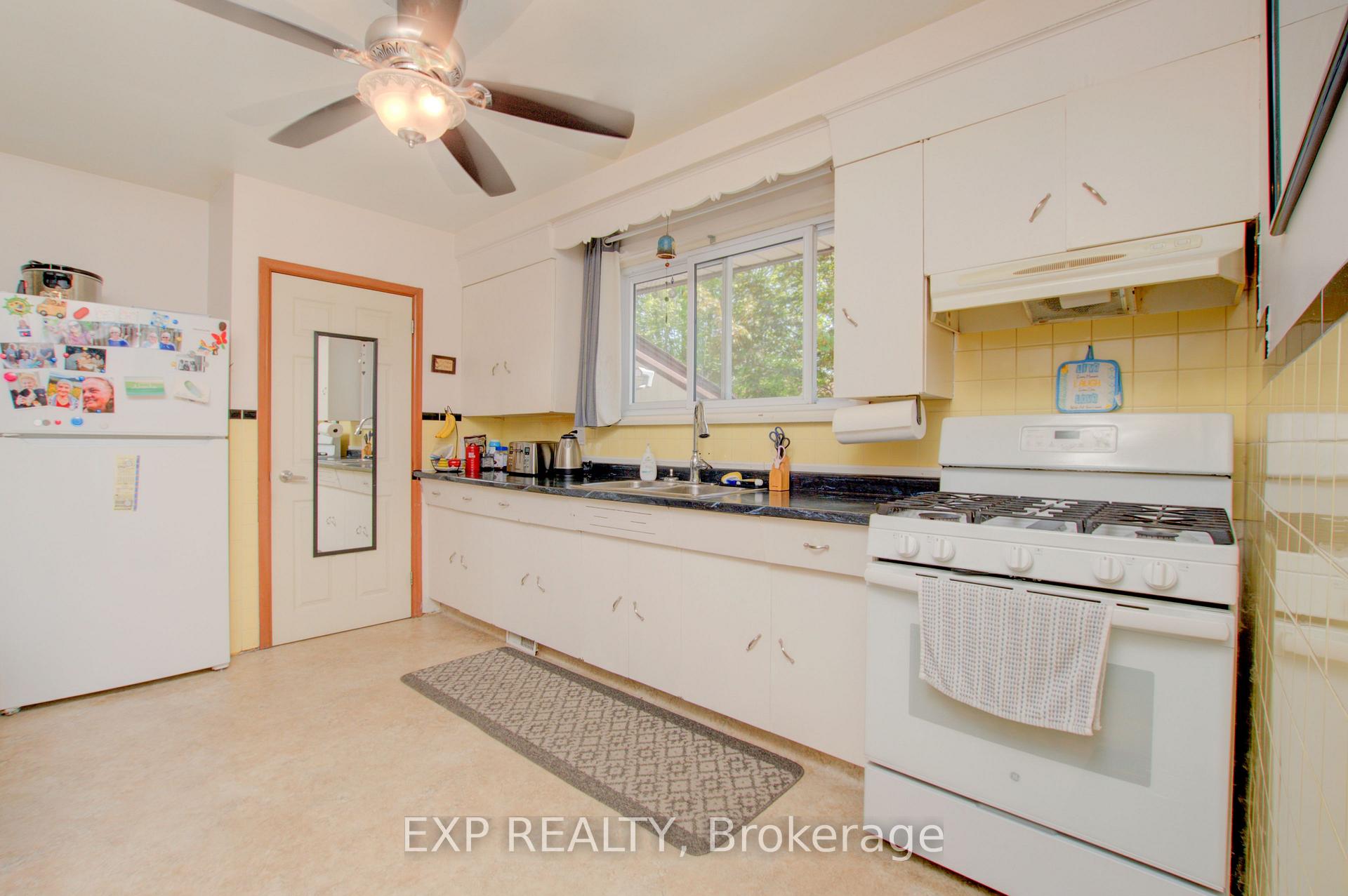 Photo 13 of 982 Burnham Street, Cobourg — HOMEH