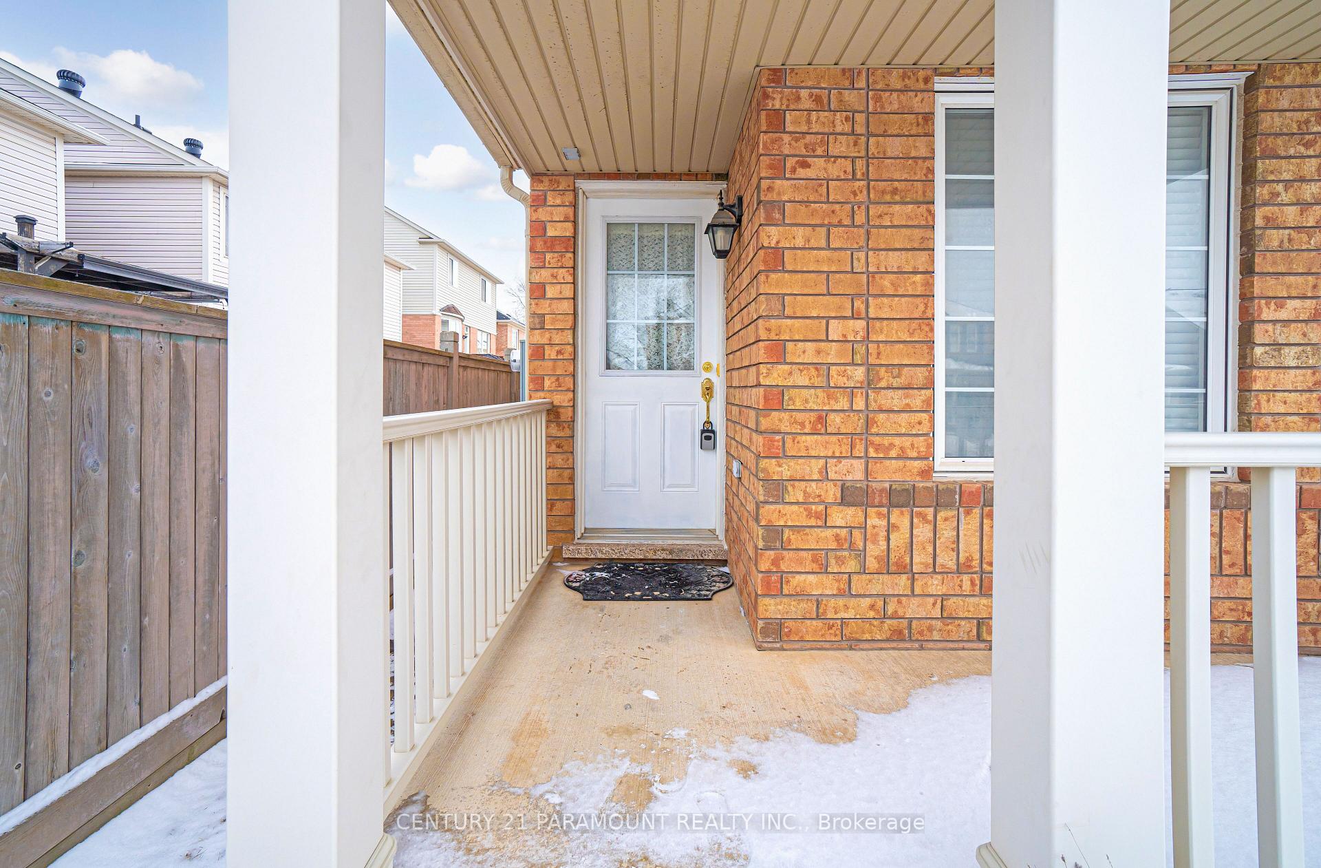 Photo 3 of 15 Chudleigh Avenue, Brampton, Credit Valley — HOMEH