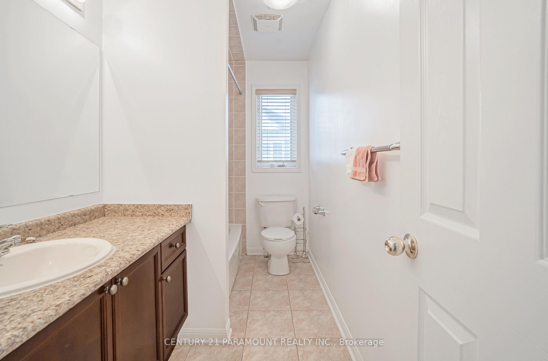Photo 8 of 15 Chudleigh Avenue, Brampton, Credit Valley — HOMEH