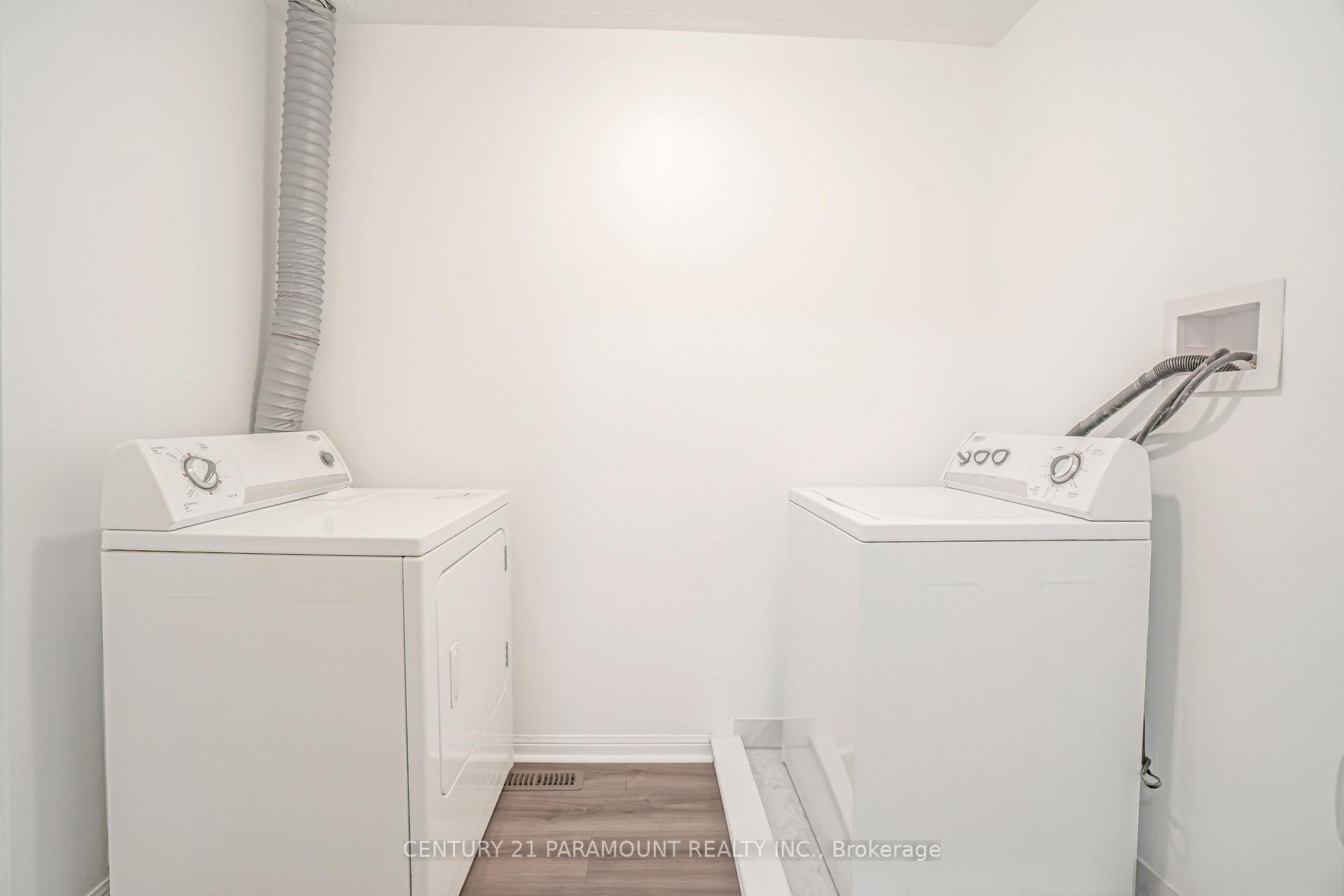 Photo 12 of 15 Chudleigh Avenue, Brampton, Credit Valley — HOMEH