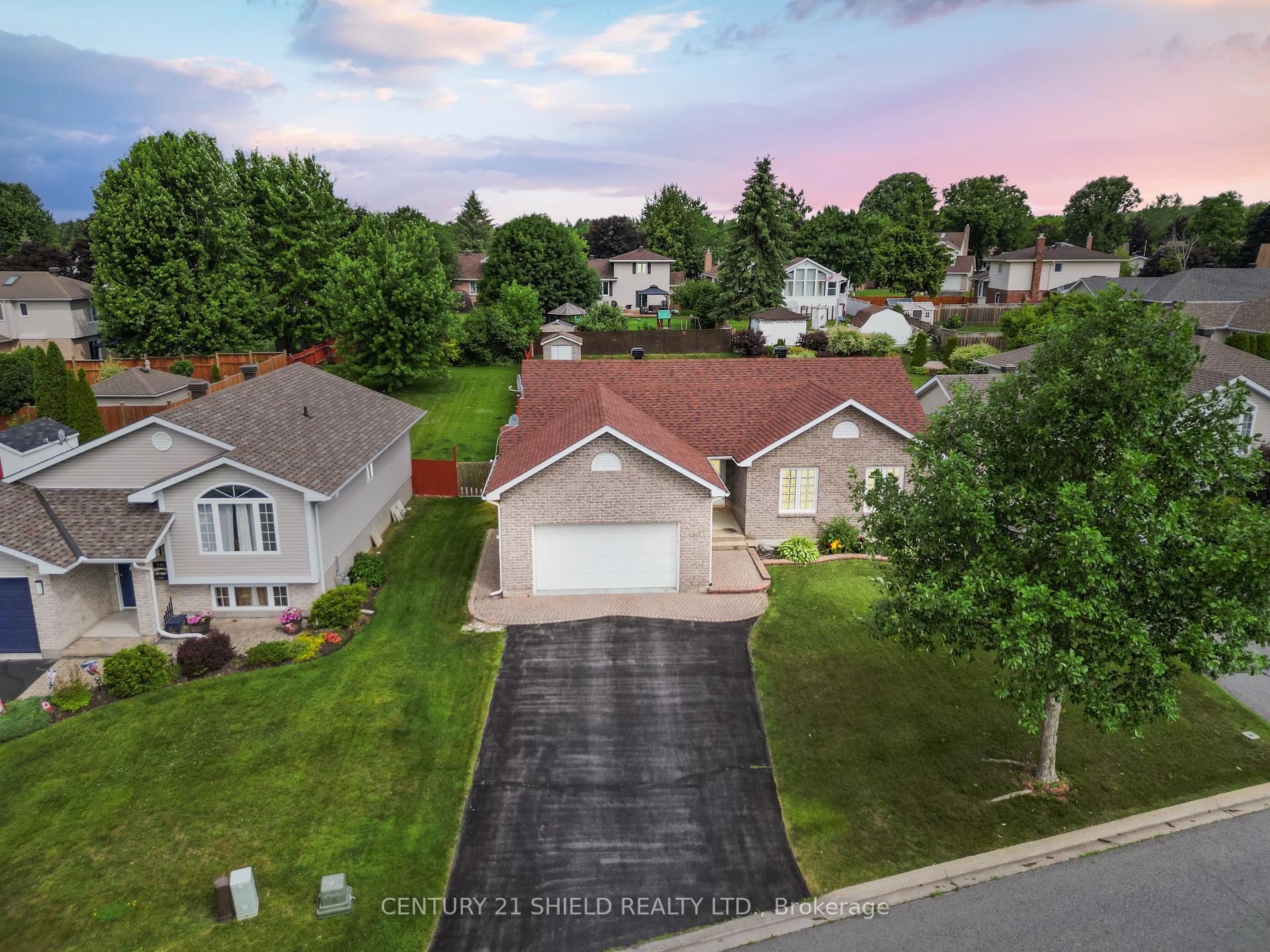 Photo 1 of 140 Markell Crescent, Cornwall — HOMEH