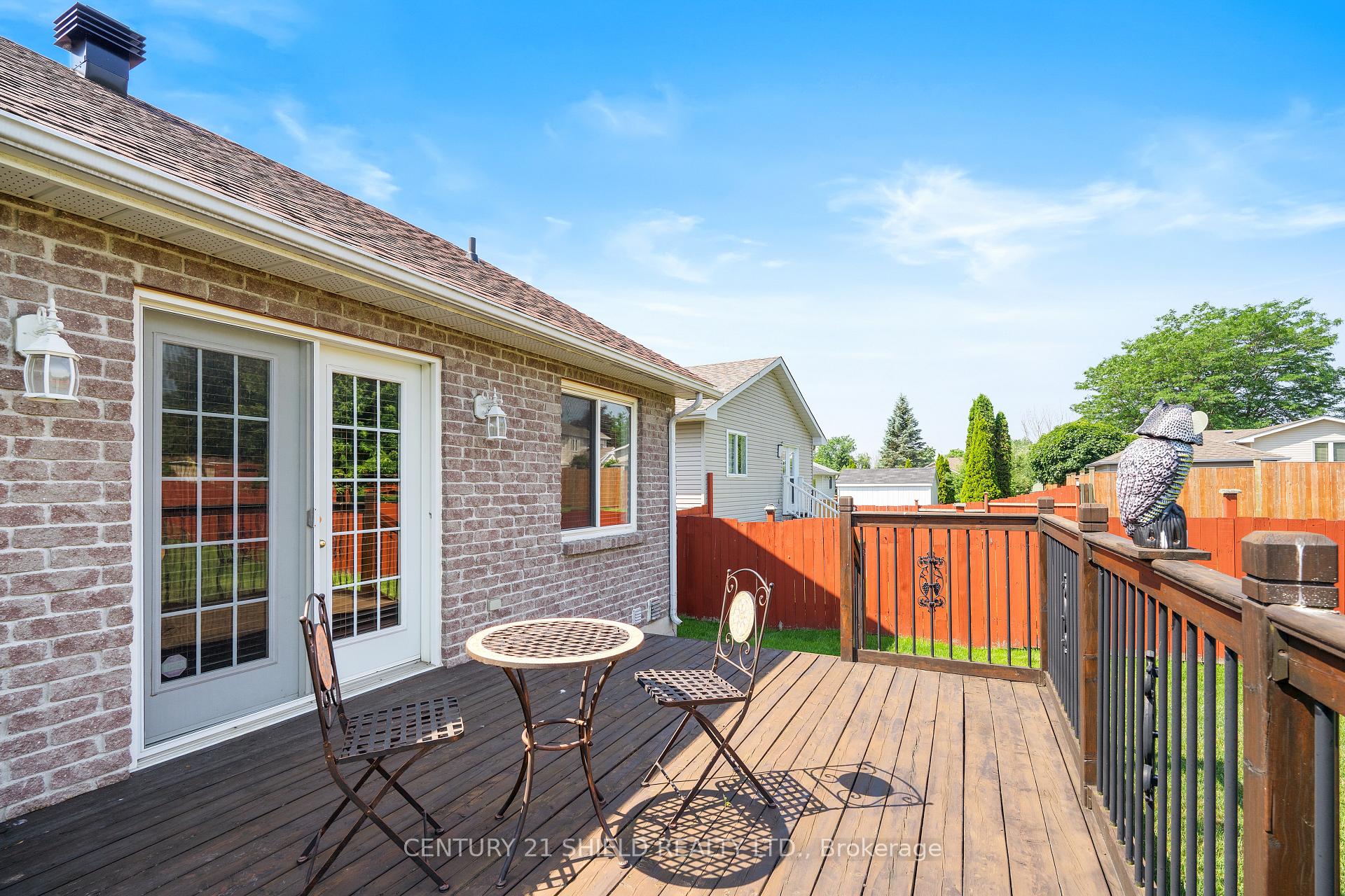 Photo 14 of 140 Markell Crescent, Cornwall — HOMEH