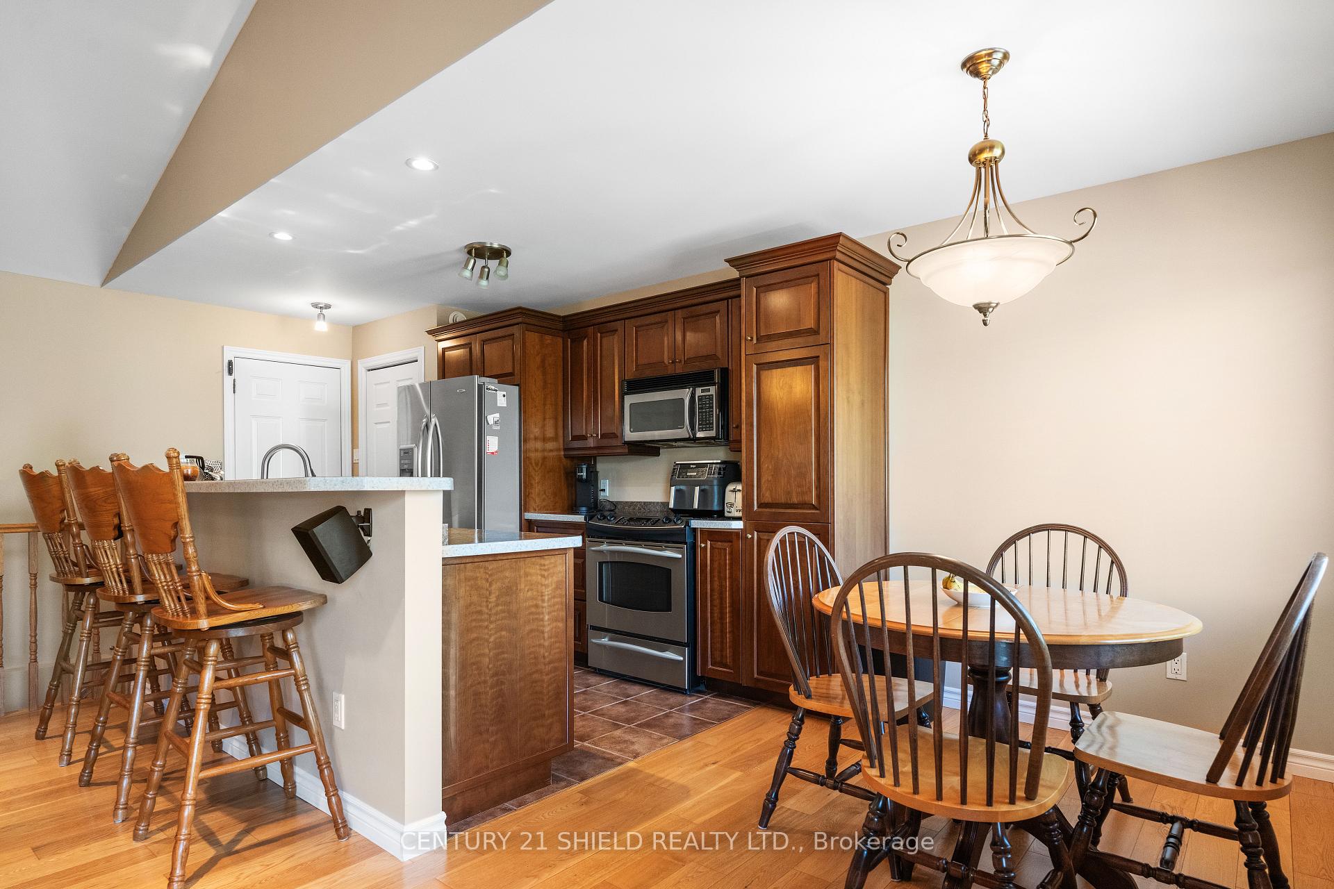 Photo 20 of 140 Markell Crescent, Cornwall — HOMEH
