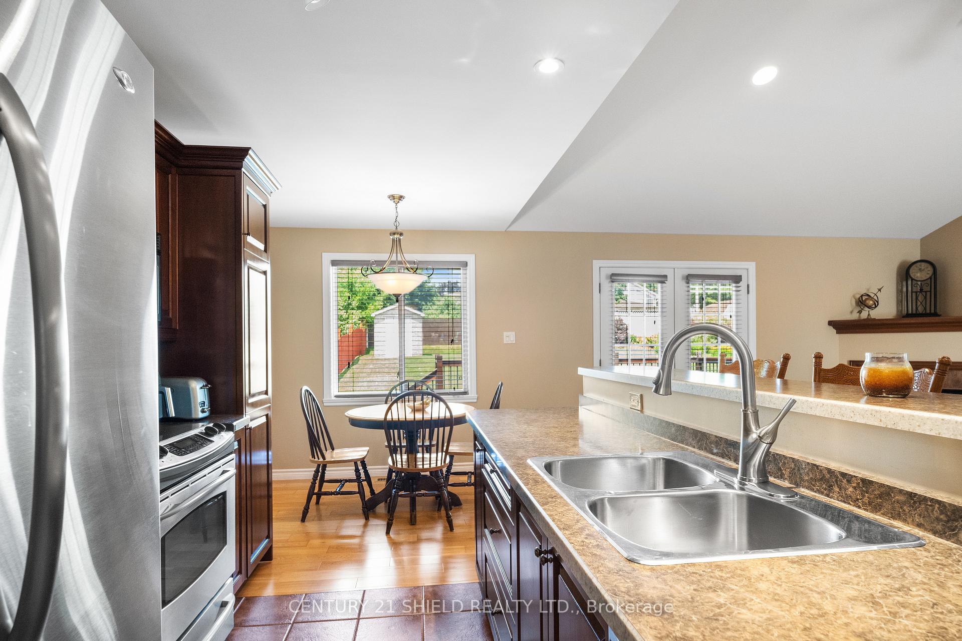 Photo 23 of 140 Markell Crescent, Cornwall — HOMEH