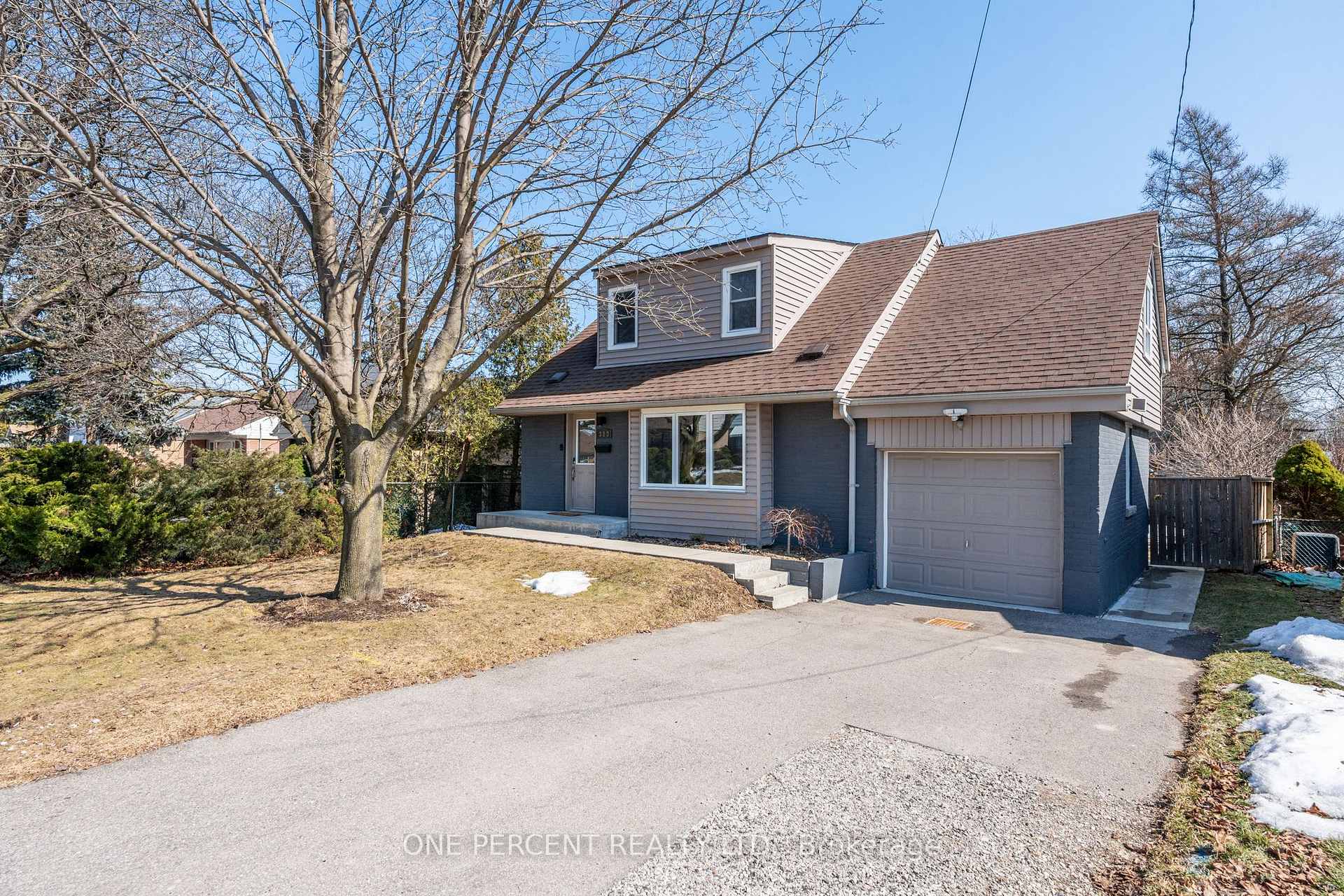 Photo 2 of 313 East 36th Street, Hamilton, Macassa — HOMEH