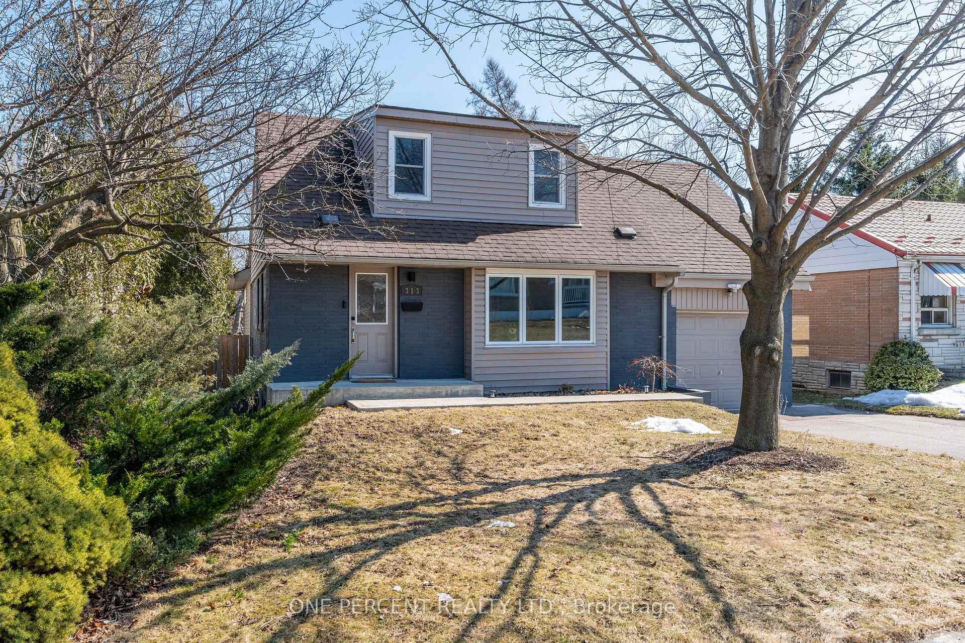 Photo 3 of 313 East 36th Street, Hamilton, Macassa — HOMEH