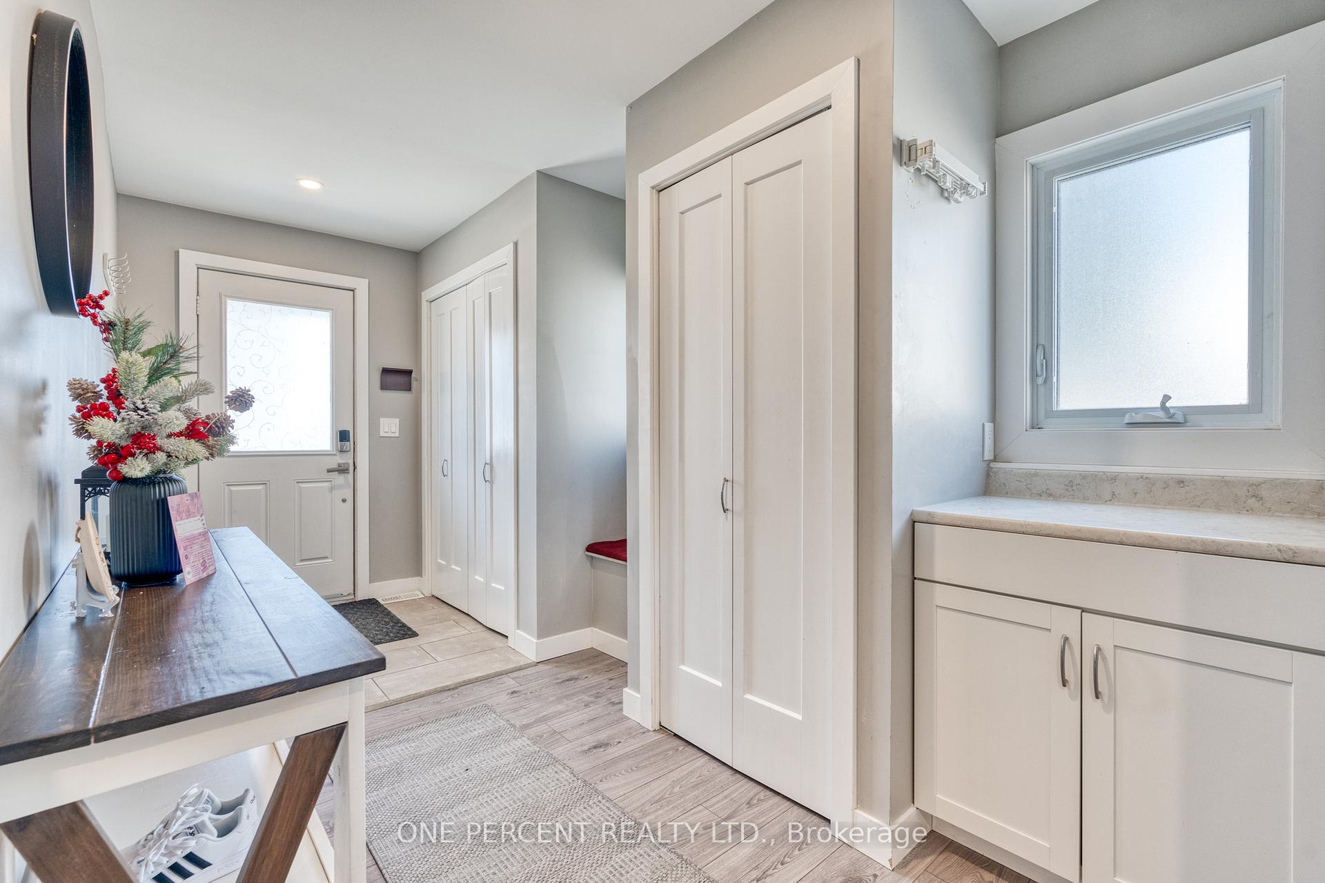 Photo 5 of 313 East 36th Street, Hamilton, Macassa — HOMEH