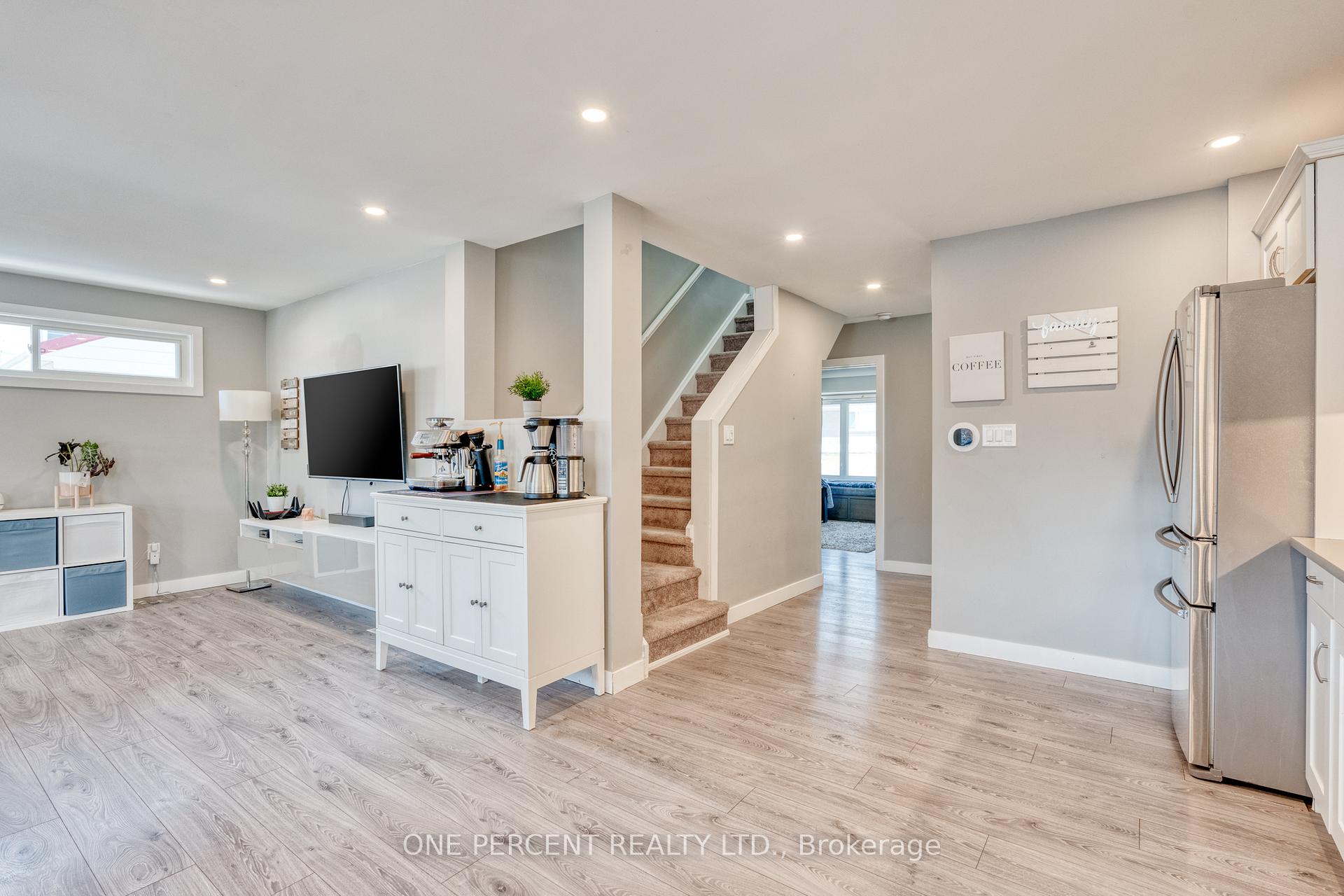 Photo 10 of 313 East 36th Street, Hamilton, Macassa — HOMEH