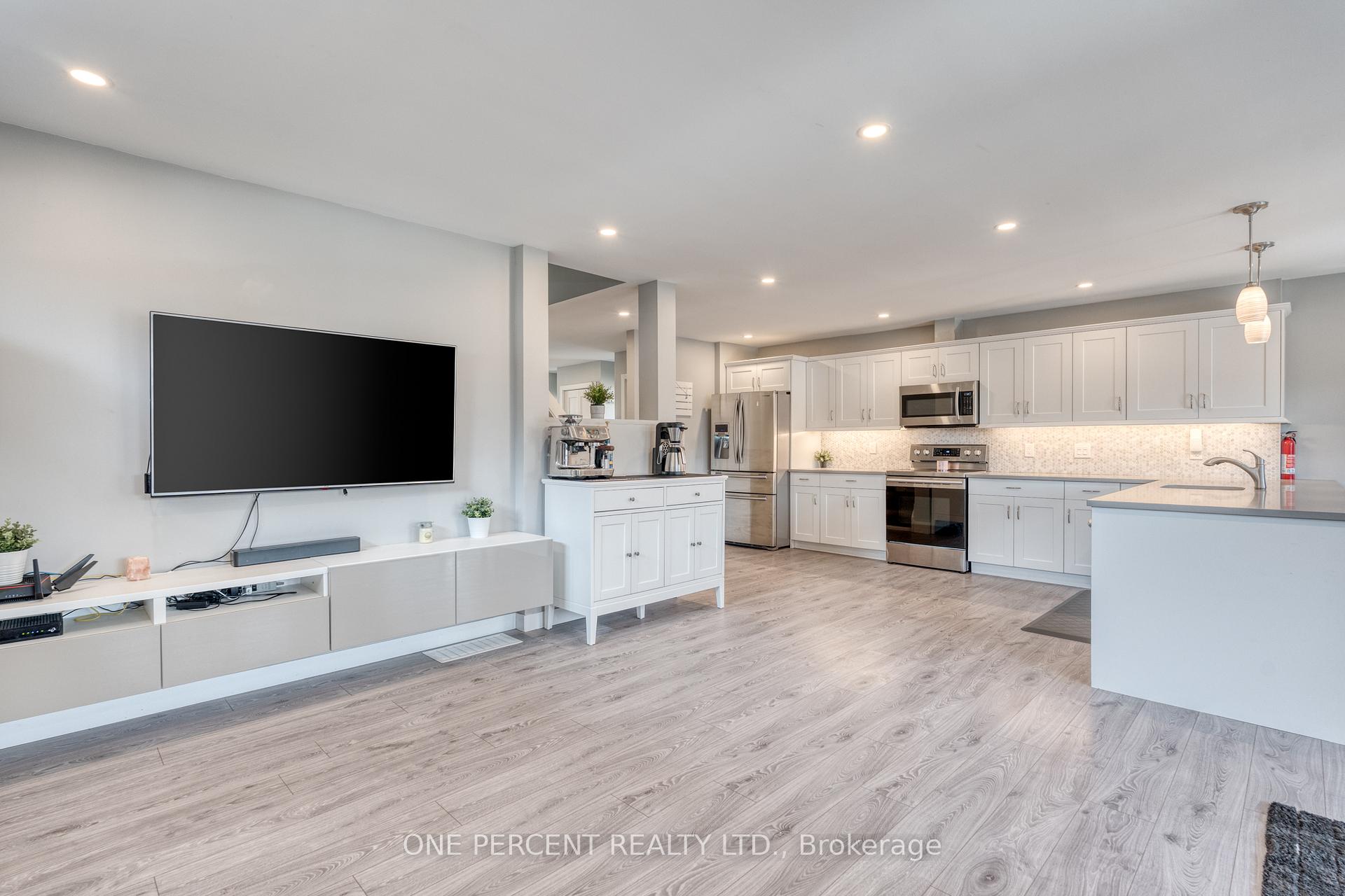 Photo 18 of 313 East 36th Street, Hamilton, Macassa — HOMEH