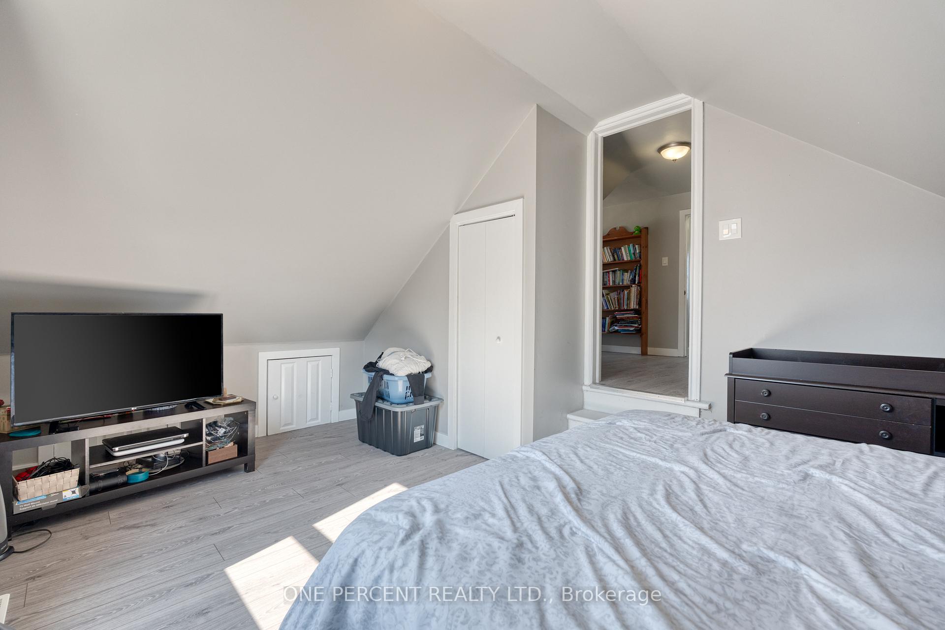 Photo 27 of 313 East 36th Street, Hamilton, Macassa — HOMEH