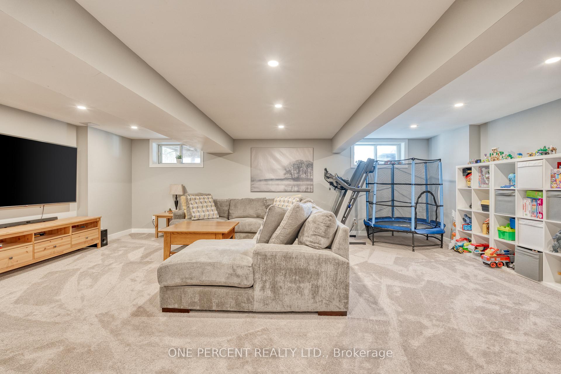 Photo 31 of 313 East 36th Street, Hamilton, Macassa — HOMEH