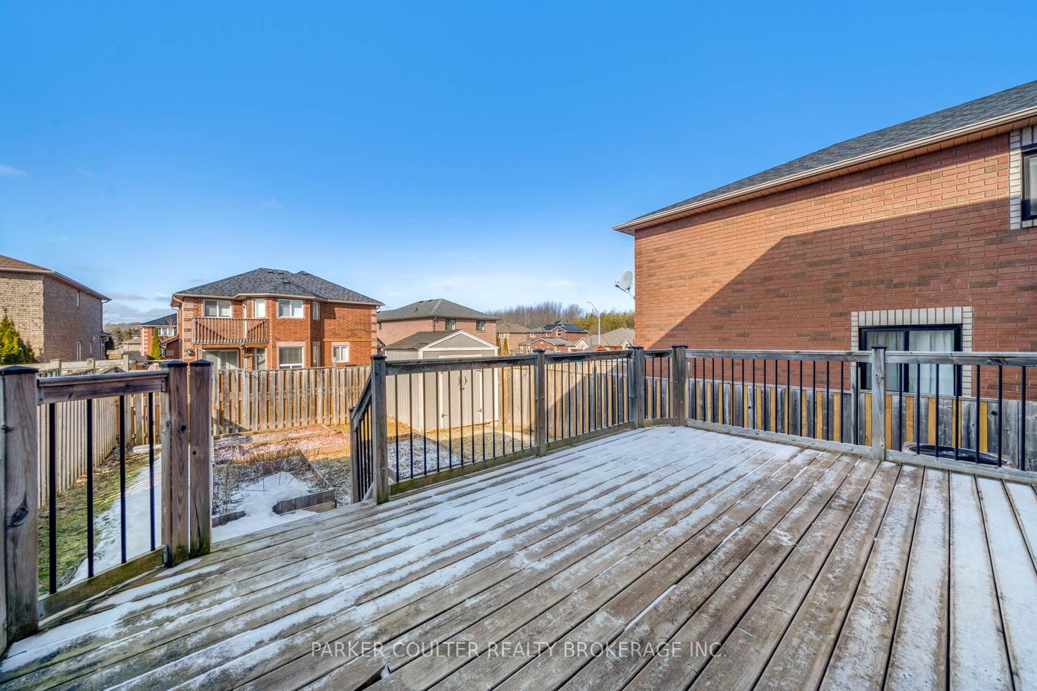 Photo 13 of 46 Bartor Boulevard, Barrie, Painswick South — HOMEH