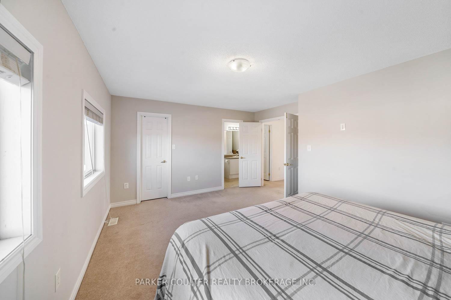 Photo 17 of 46 Bartor Boulevard, Barrie, Painswick South — HOMEH