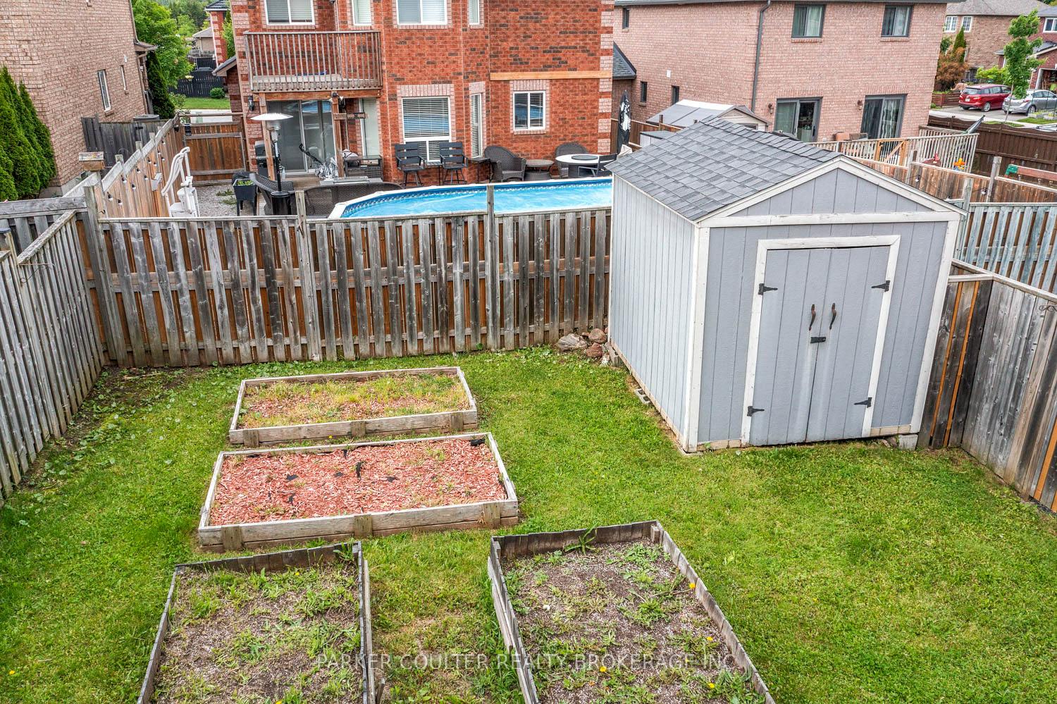 Photo 24 of 46 Bartor Boulevard, Barrie, Painswick South — HOMEH