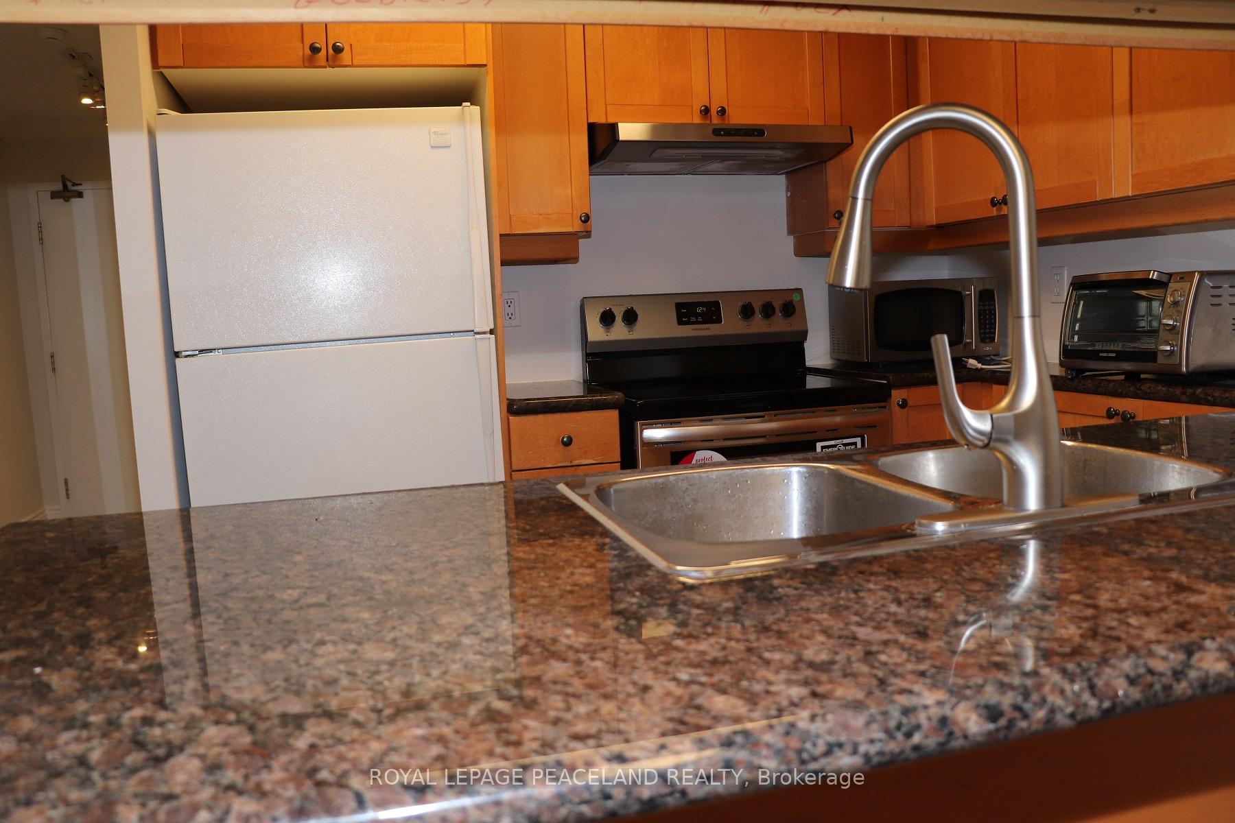 Photo 7 of Unit 607, 887 Bay Street, Toronto, Bay Street Corridor — HOMEH