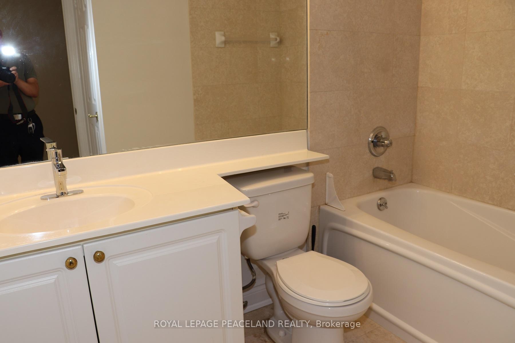 Photo 9 of Unit 607, 887 Bay Street, Toronto, Bay Street Corridor — HOMEH