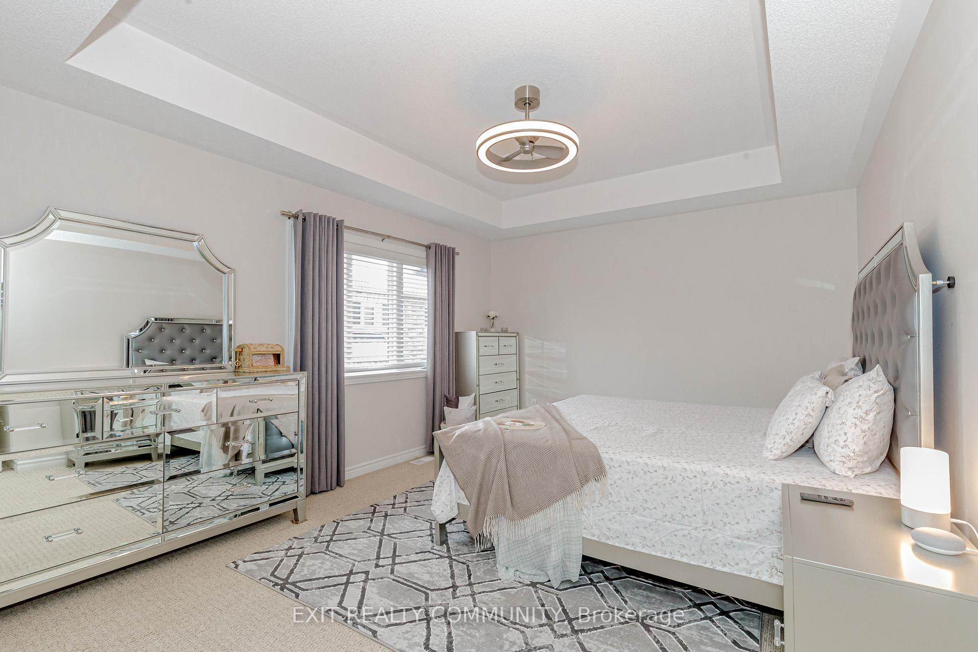 Photo 13 of 31 Lola Crescent NE, Brampton, Northwest Brampton — HOMEH
