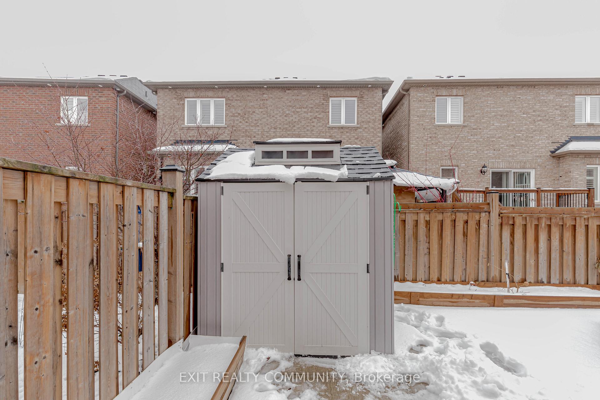 Photo 27 of 31 Lola Crescent NE, Brampton, Northwest Brampton — HOMEH