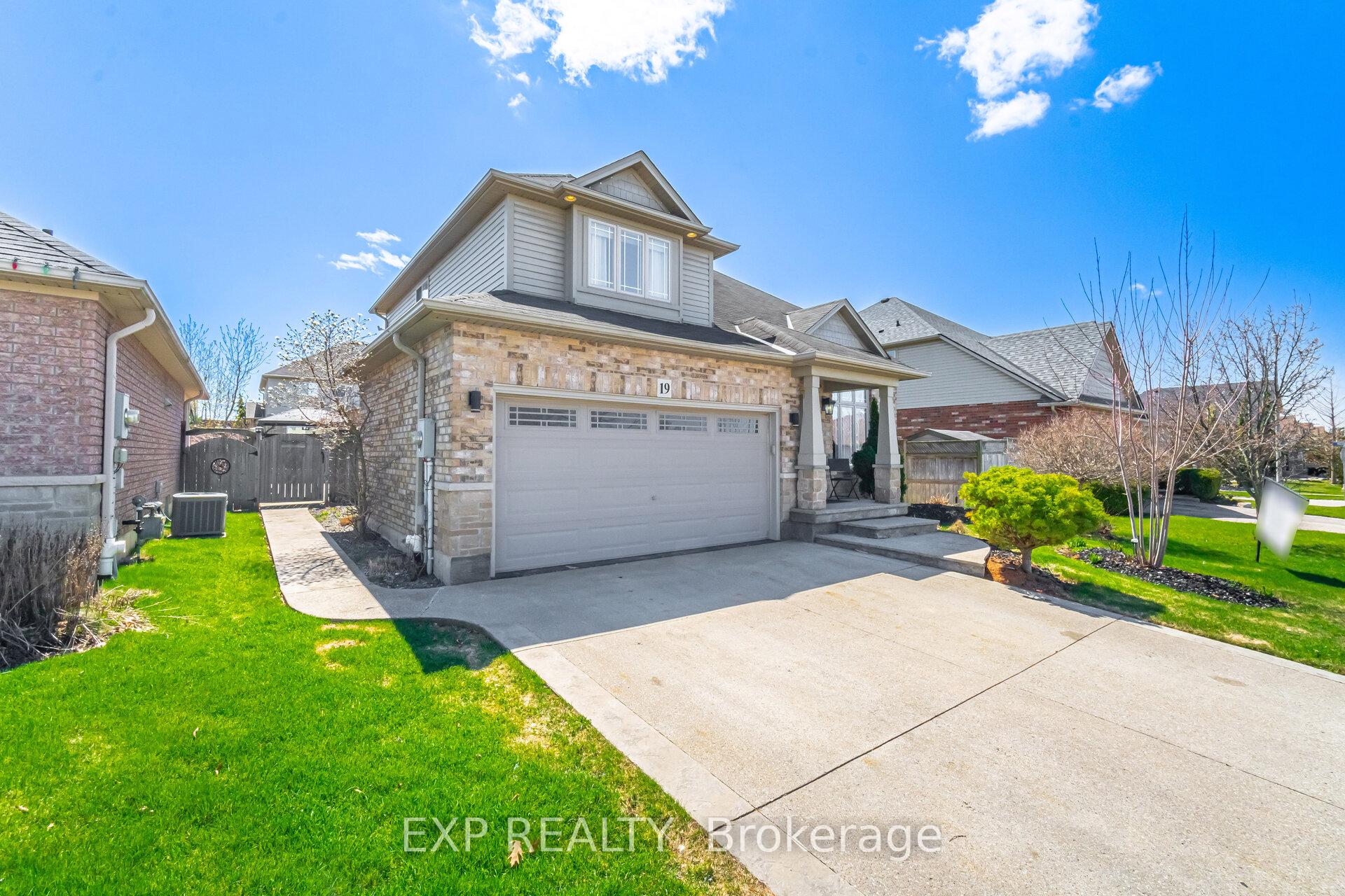 Photo 2 of 19 Cobblestone Drive, Brant, Paris — HOMEH