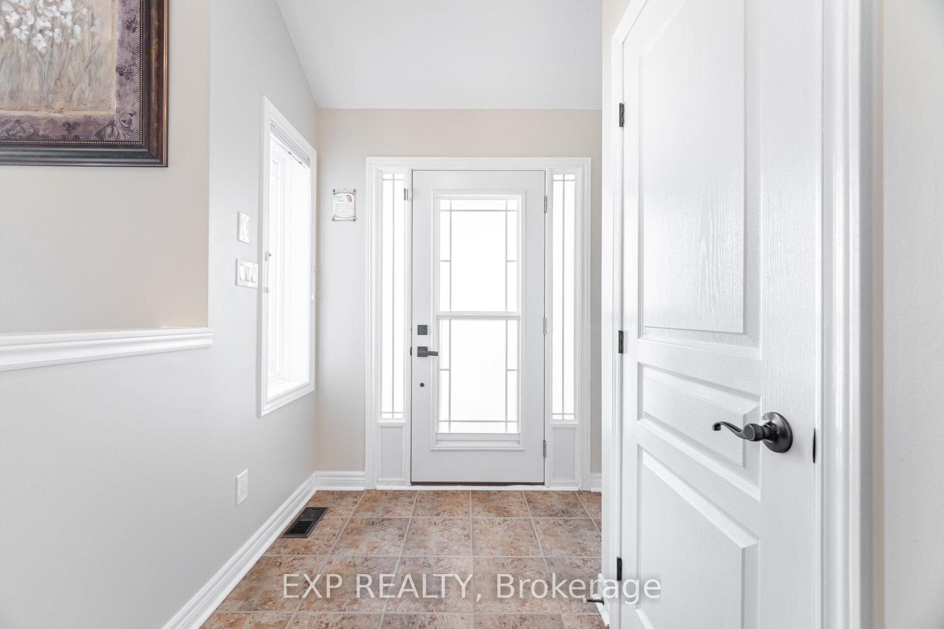 Photo 5 of 19 Cobblestone Drive, Brant, Paris — HOMEH