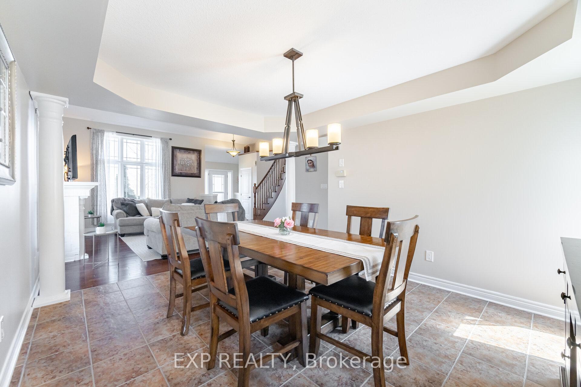 Photo 13 of 19 Cobblestone Drive, Brant, Paris — HOMEH