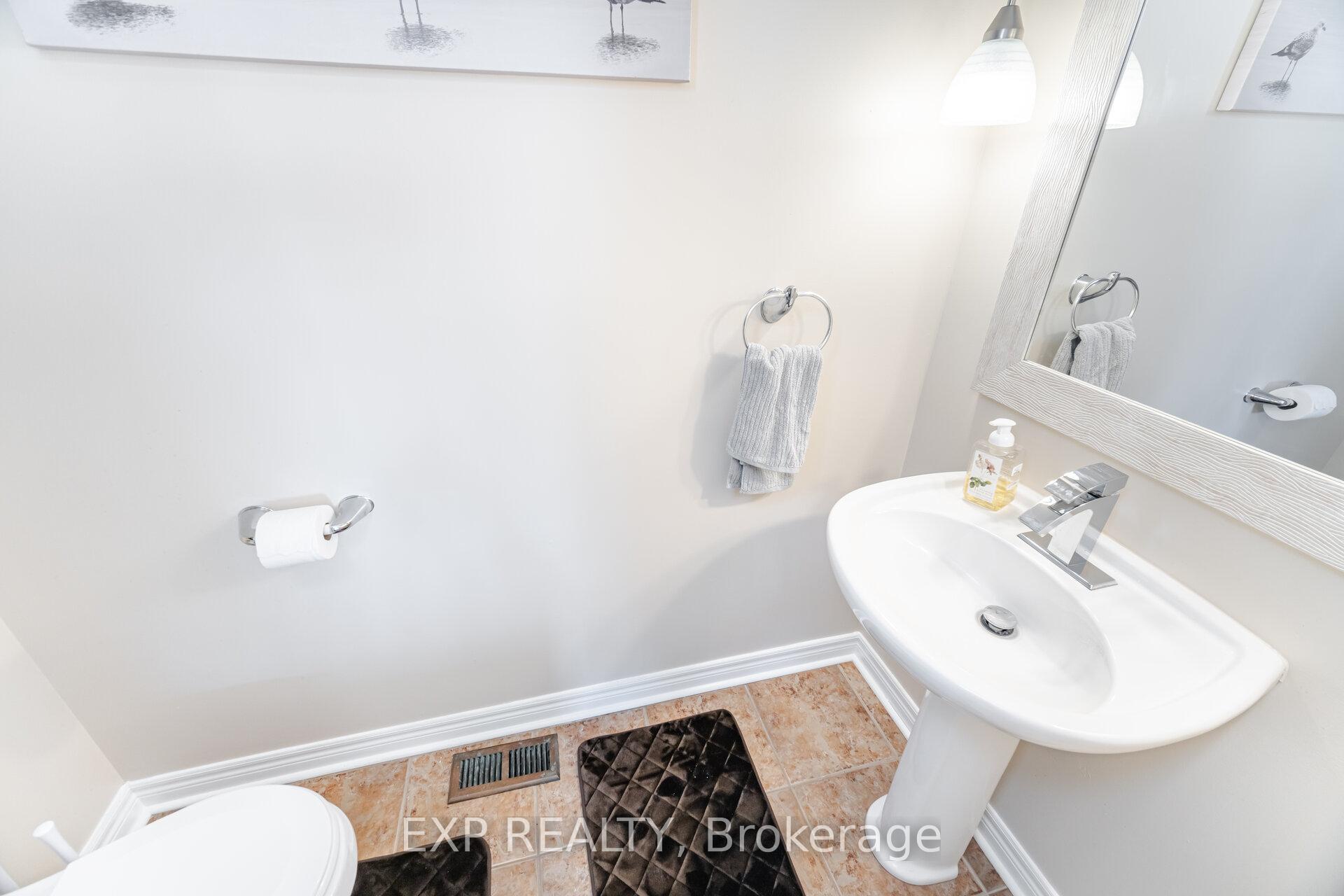 Photo 23 of 19 Cobblestone Drive, Brant, Paris — HOMEH