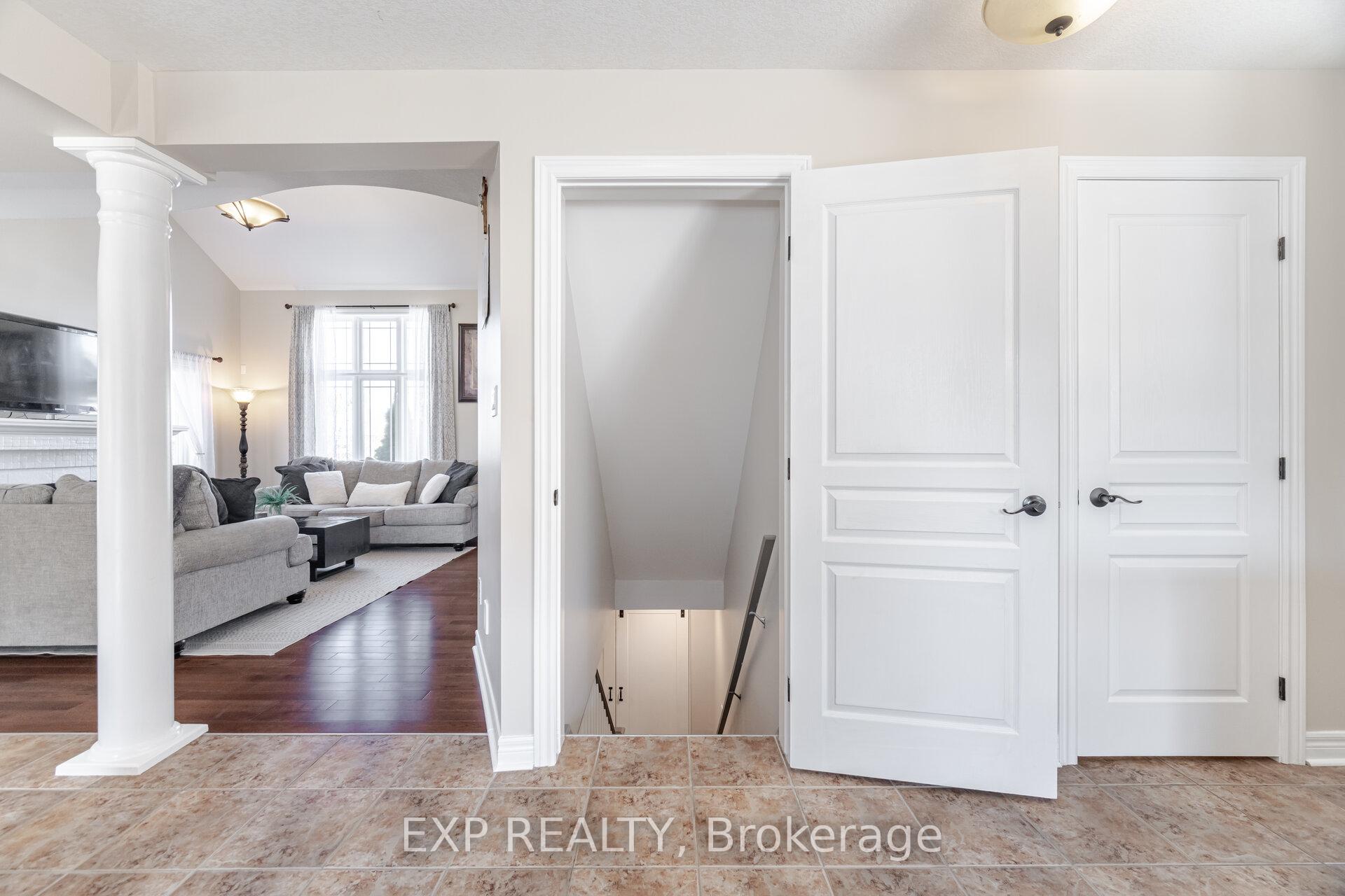 Photo 36 of 19 Cobblestone Drive, Brant, Paris — HOMEH