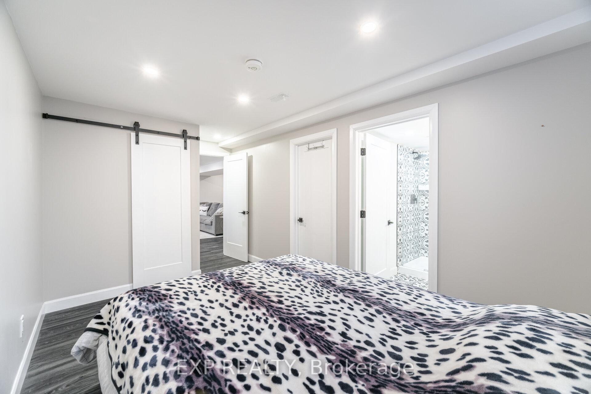 Photo 42 of 19 Cobblestone Drive, Brant, Paris — HOMEH