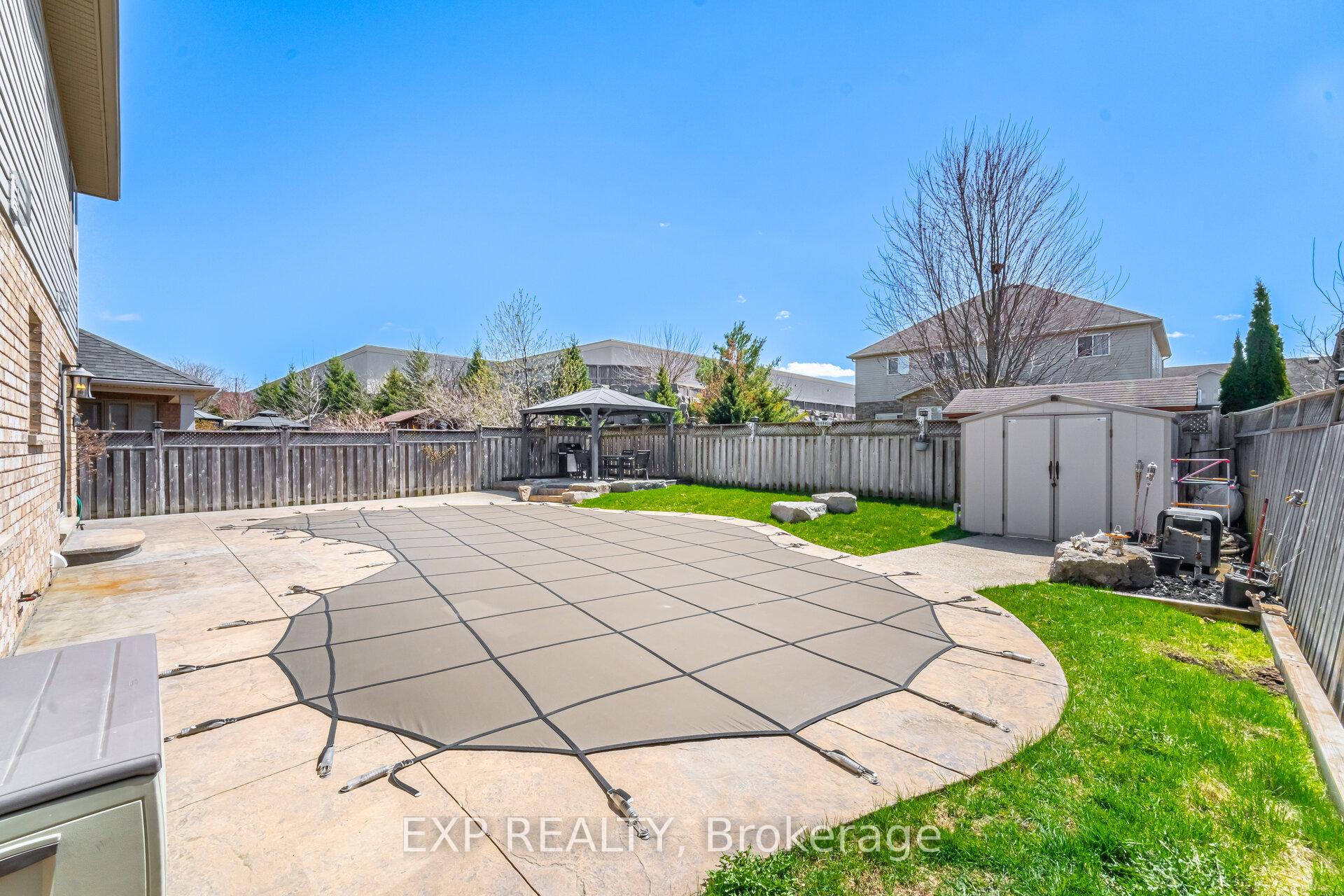 Photo 49 of 19 Cobblestone Drive, Brant, Paris — HOMEH