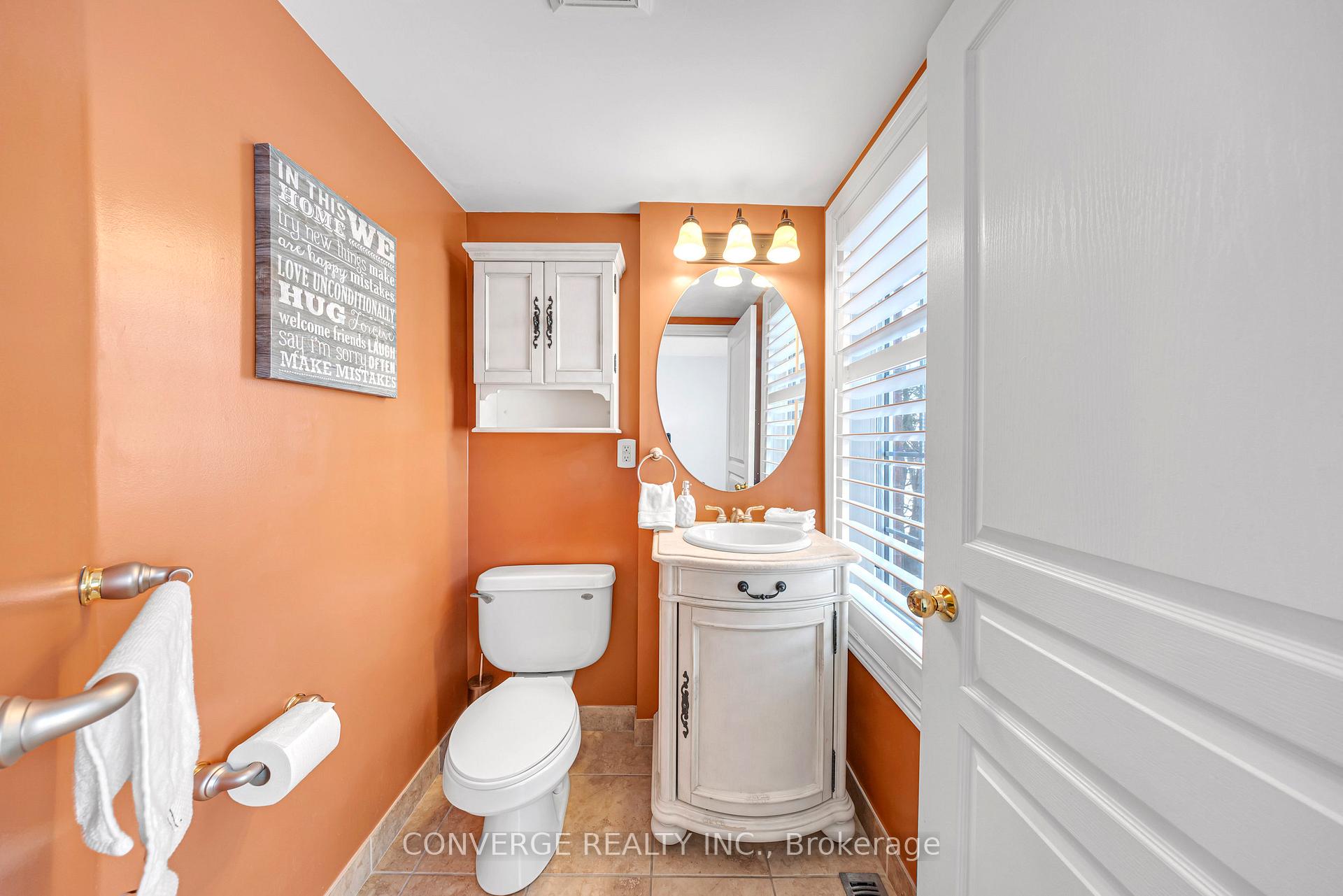 Photo 16 of 14 Gemstone Lane W, Brampton, Downtown Brampton — HOMEH
