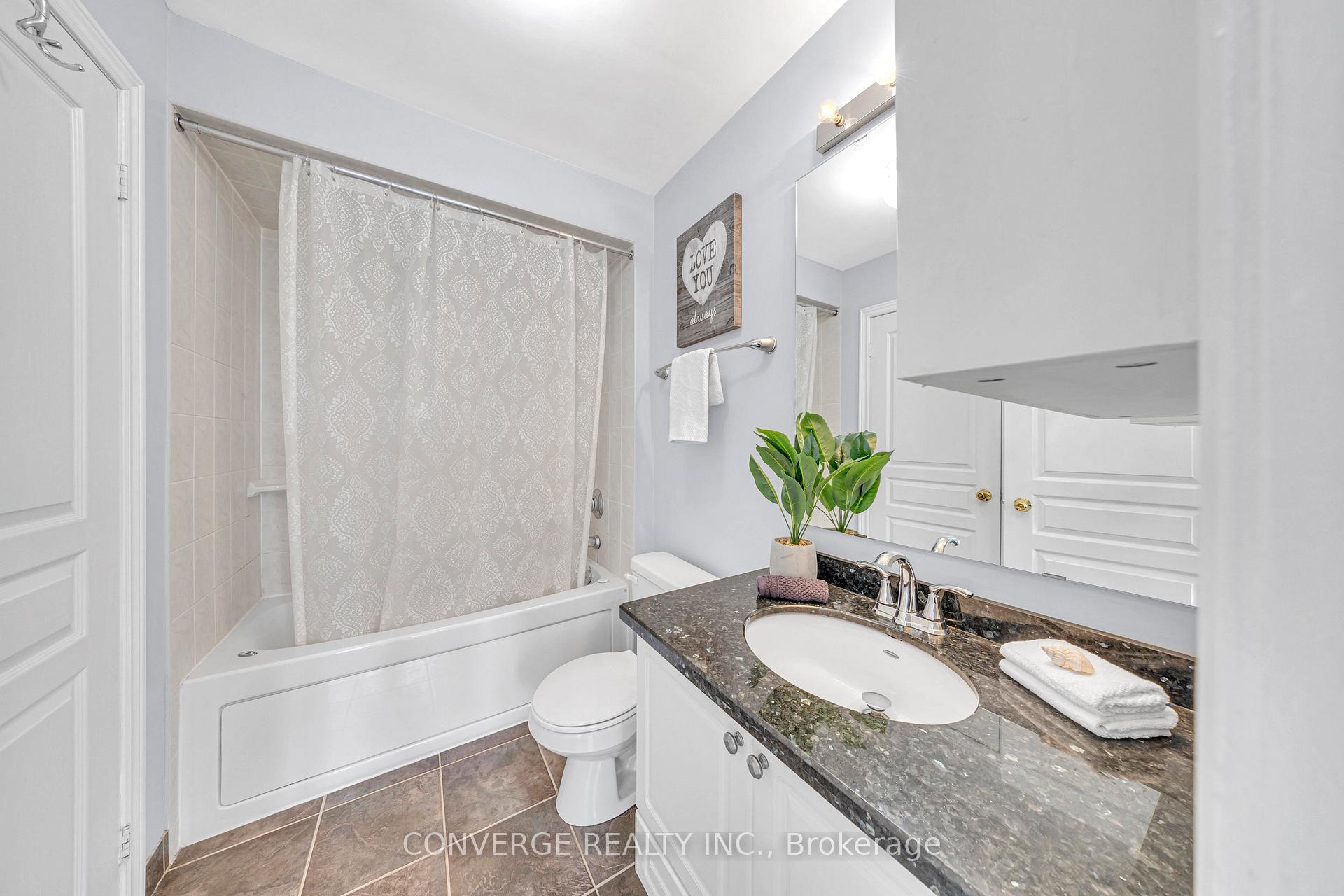 Photo 19 of 14 Gemstone Lane W, Brampton, Downtown Brampton — HOMEH