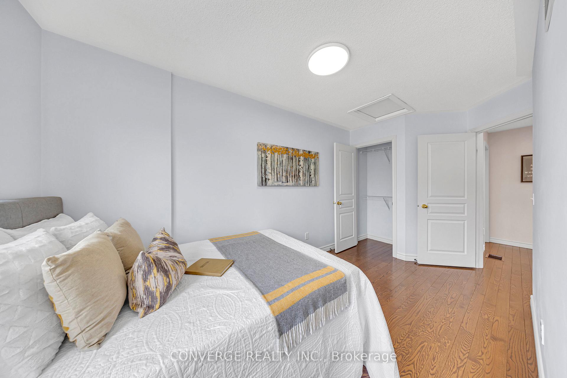 Photo 23 of 14 Gemstone Lane W, Brampton, Downtown Brampton — HOMEH