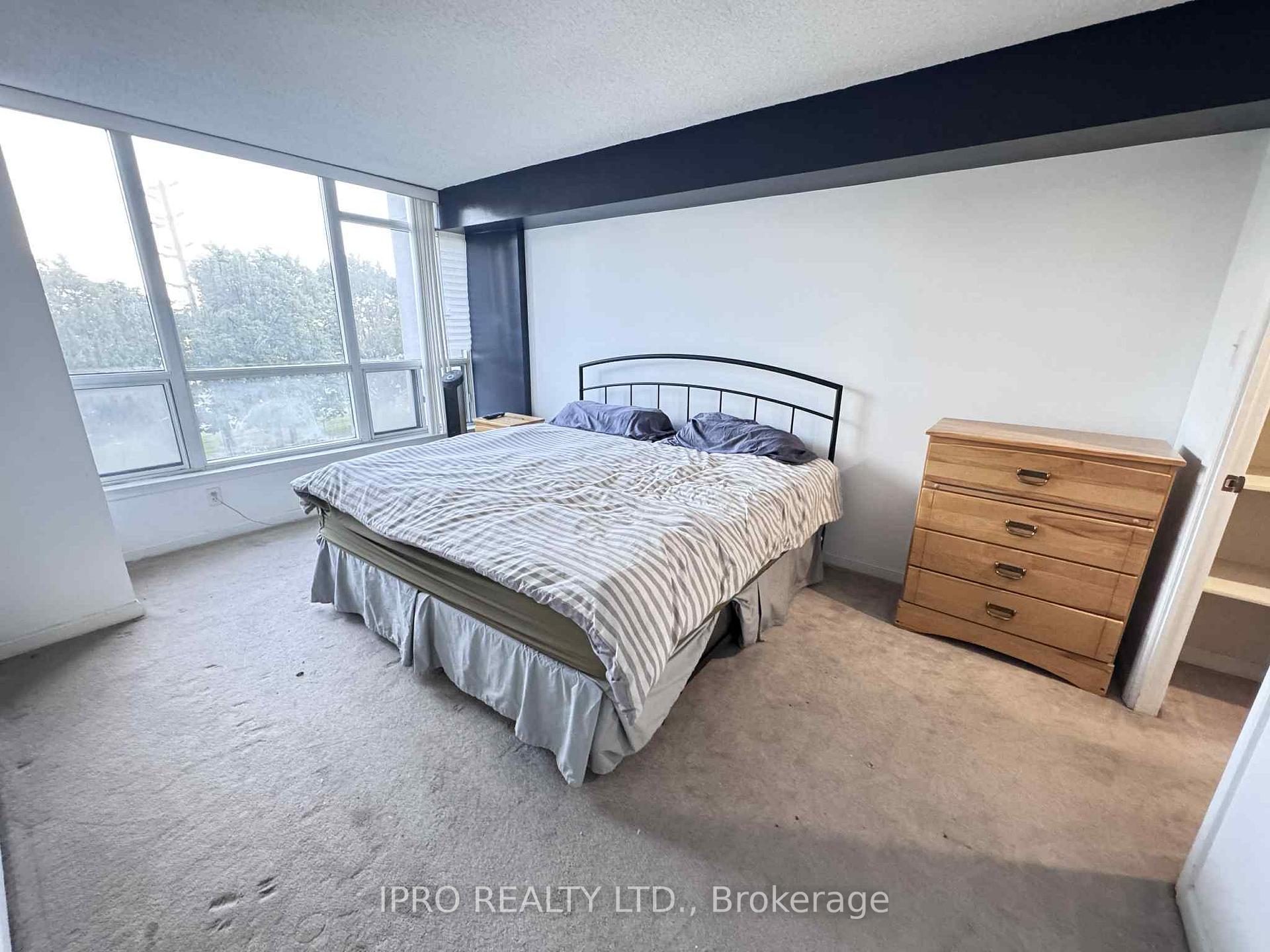 Photo 3 of Unit 311, 12 Laurelcrest Street, Brampton, Queen Street Corridor — HOMEH