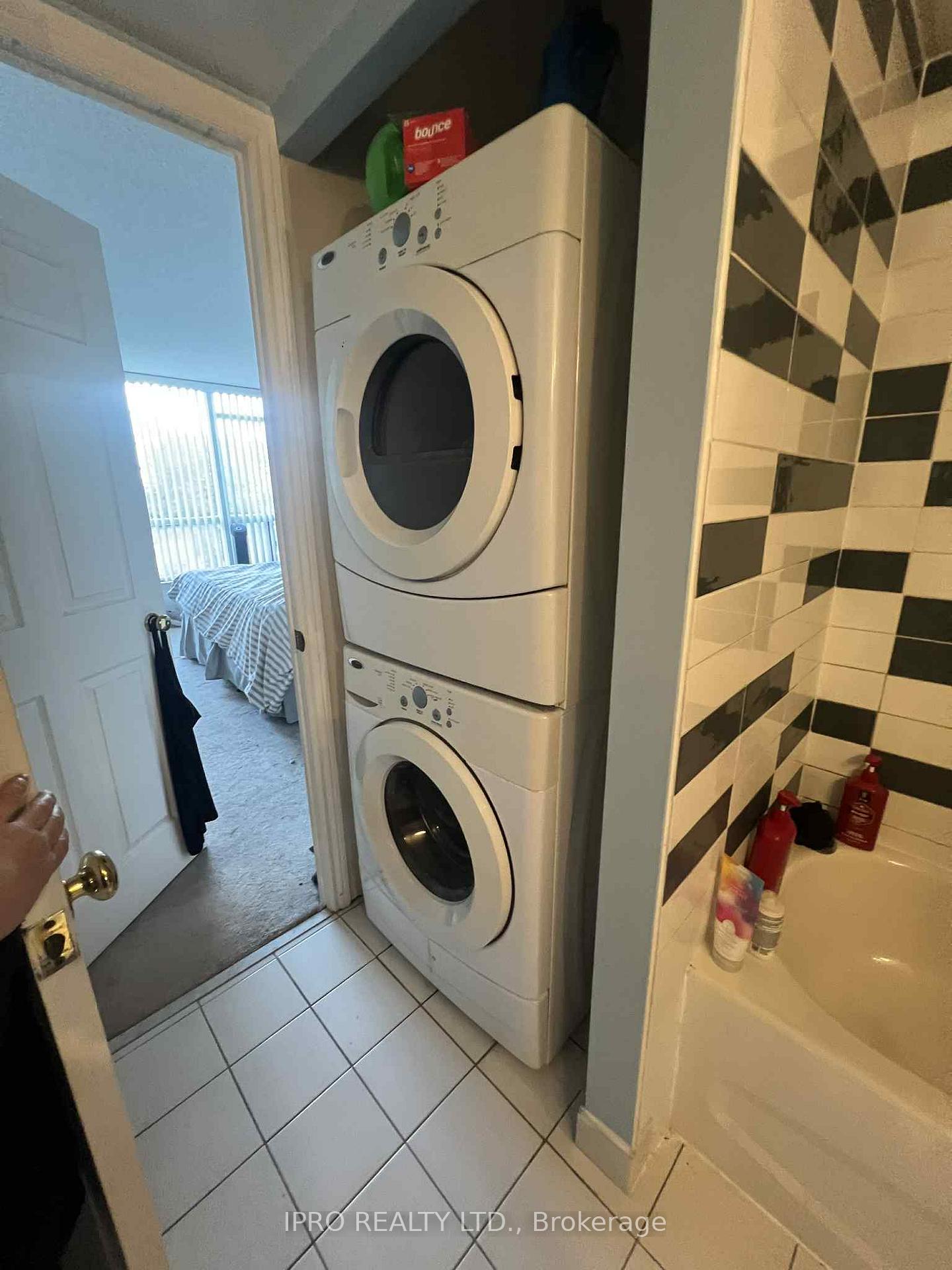 Photo 12 of Unit 311, 12 Laurelcrest Street, Brampton, Queen Street Corridor — HOMEH