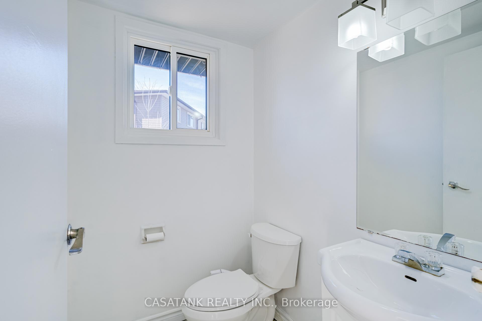 Photo 19 of 28 Arbutus Crescent, Hamilton, Stoney Creek Mountain — HOMEH