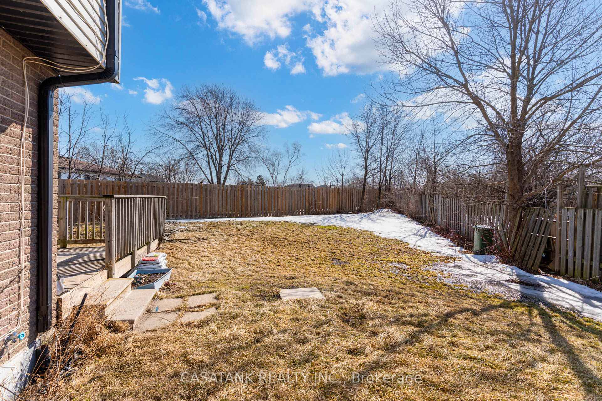 Photo 40 of 28 Arbutus Crescent, Hamilton, Stoney Creek Mountain — HOMEH