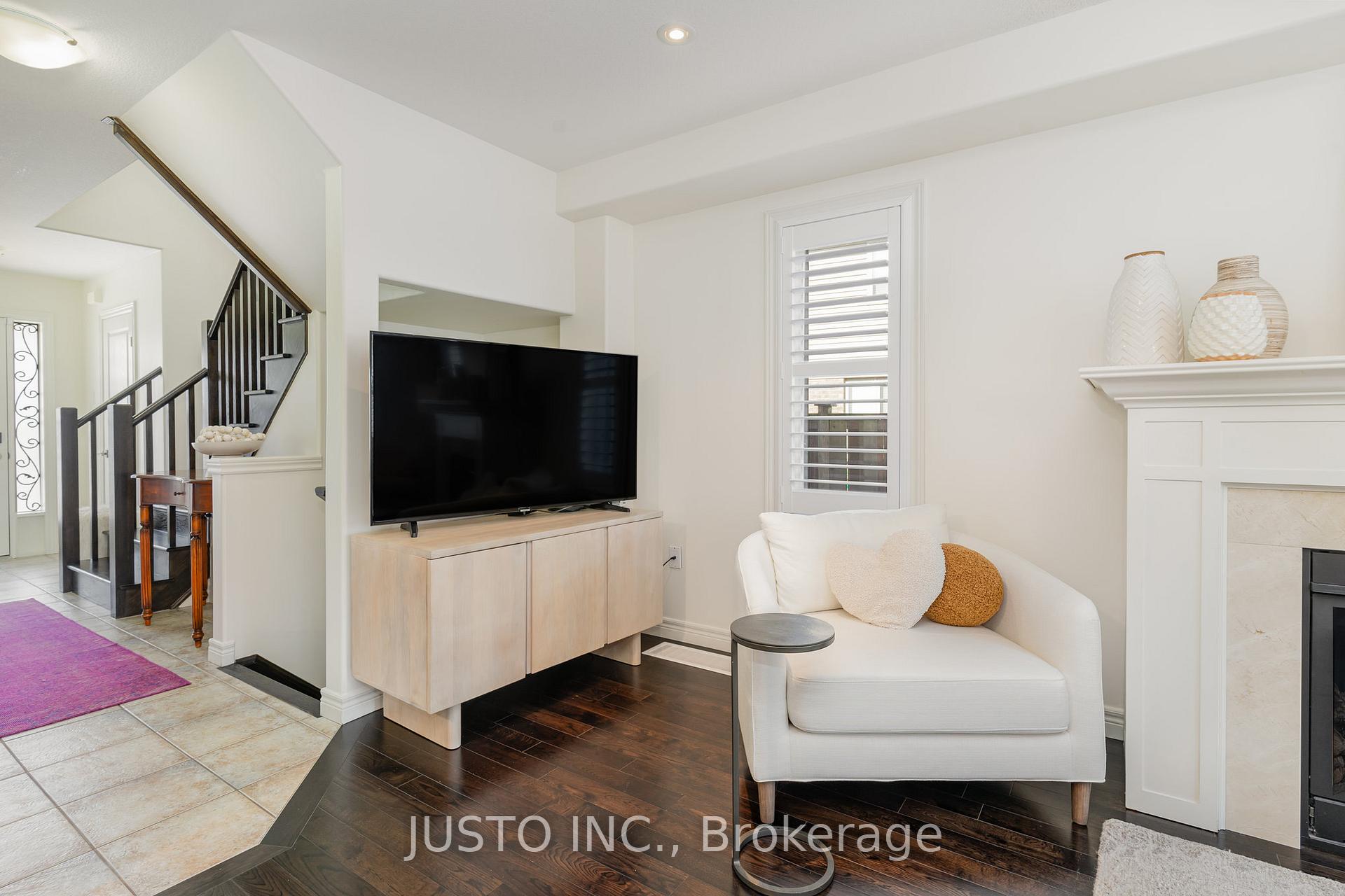 Photo 2 of 105 Chamomile Drive, Hamilton, Eleanor — HOMEH