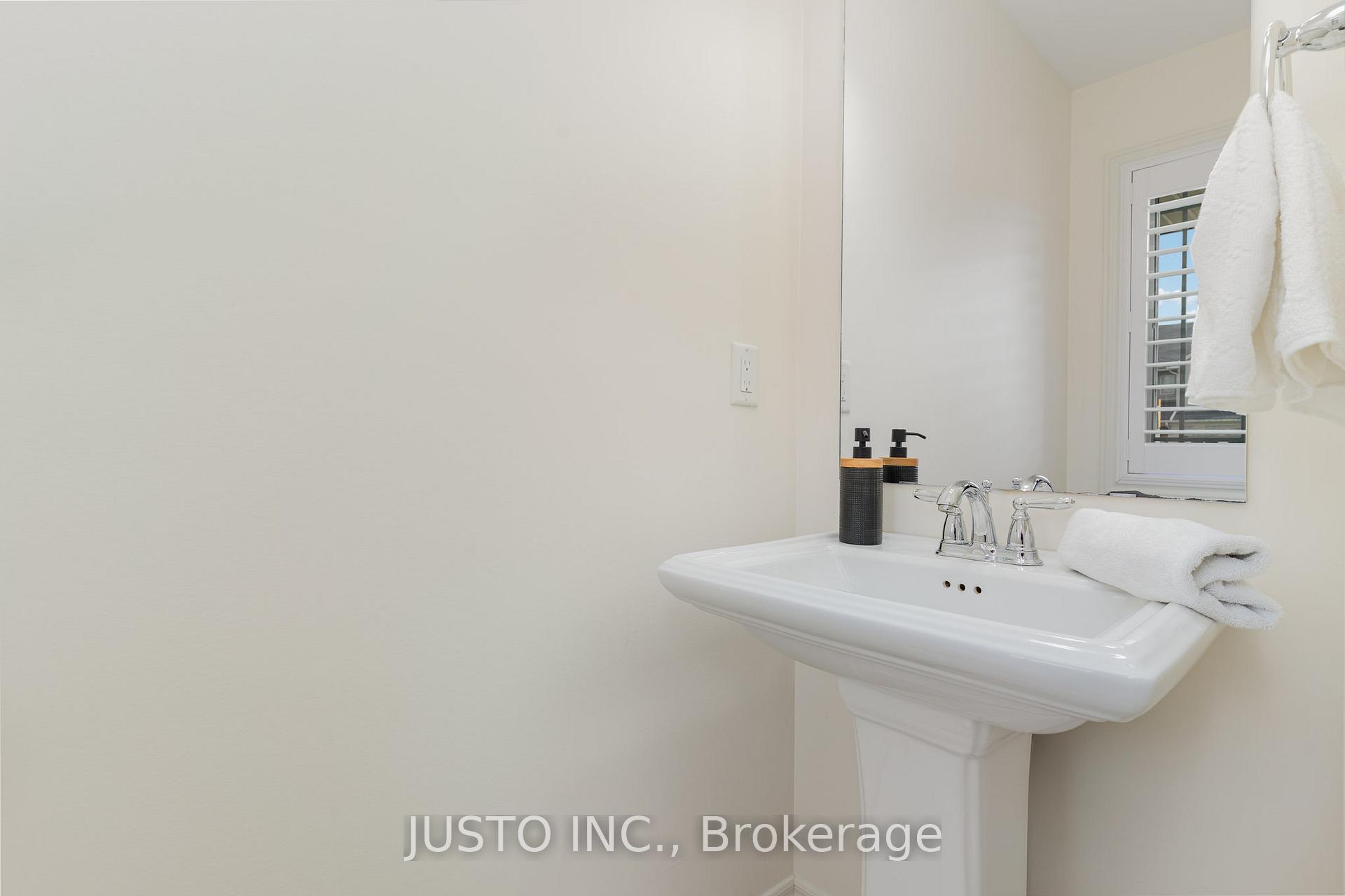 Photo 16 of 105 Chamomile Drive, Hamilton, Eleanor — HOMEH