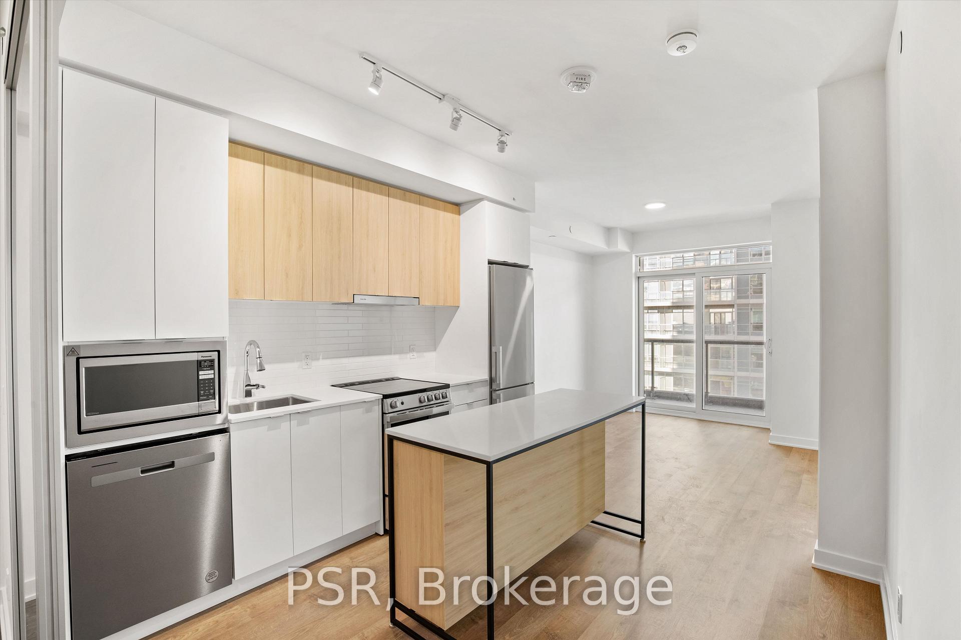 Front of Unit 1908, 30 Upper Mall Way