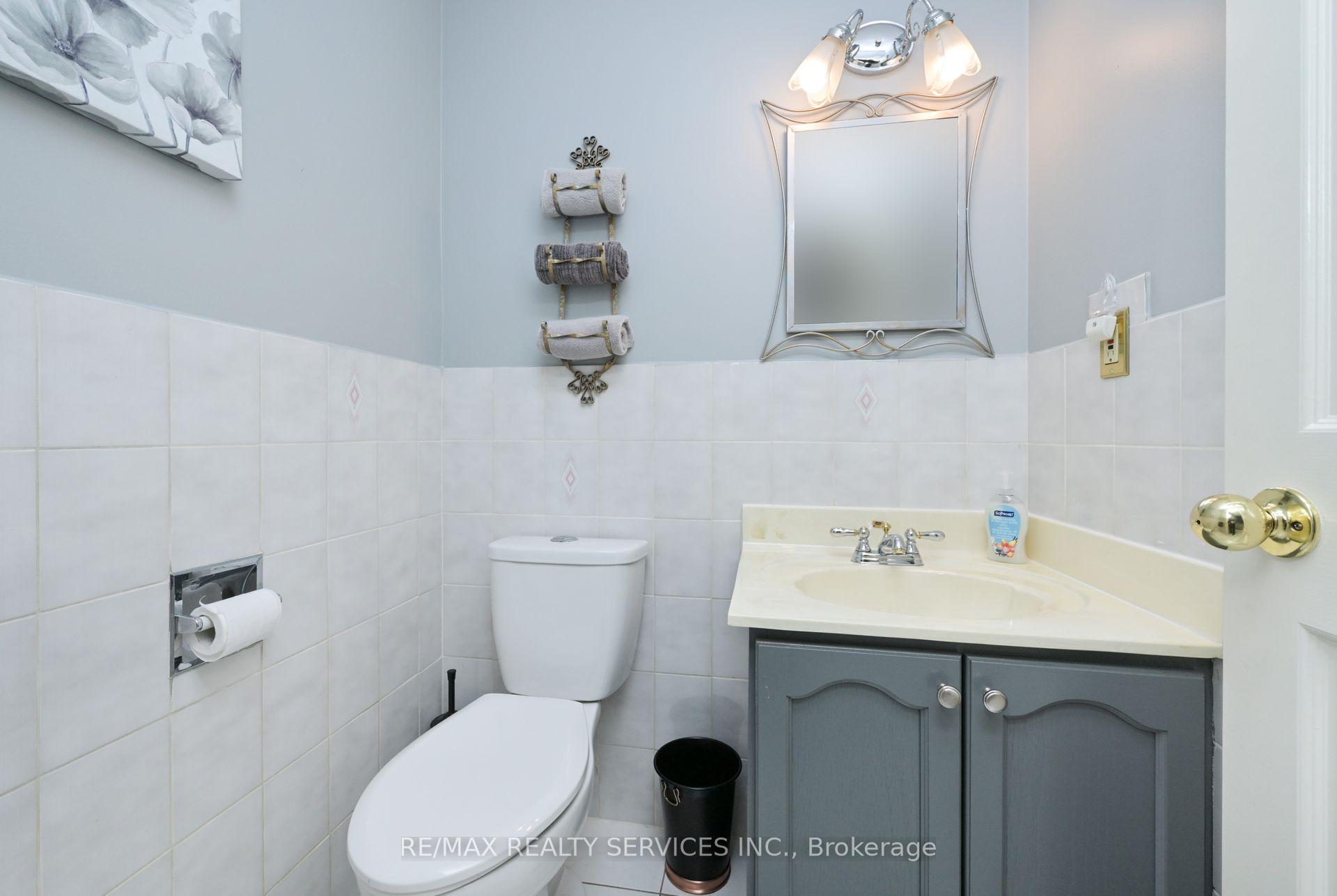 Photo 16 of 8 Michigan Avenue, Brampton, Fletcher's Creek South — HOMEH