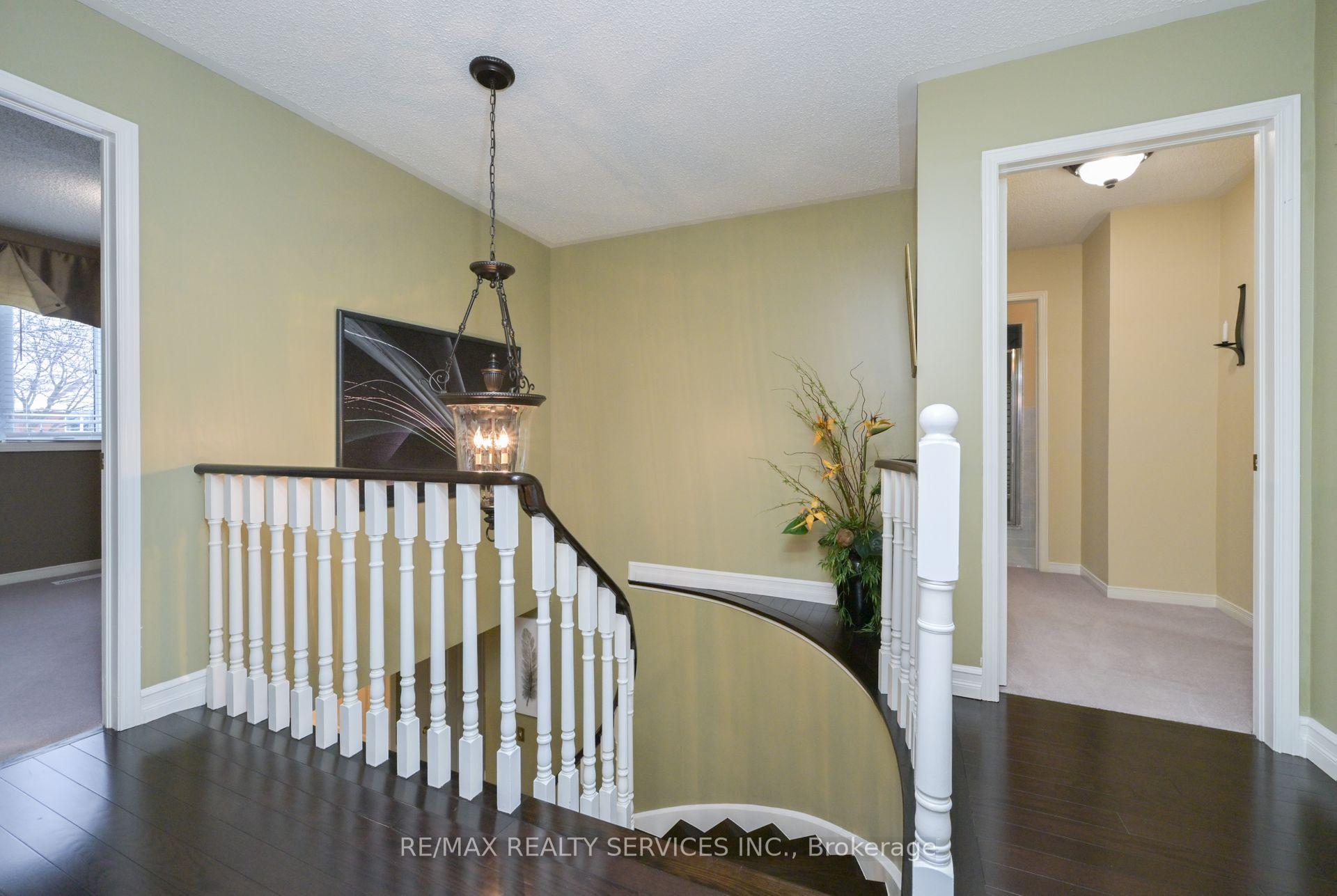 Photo 24 of 8 Michigan Avenue, Brampton, Fletcher's Creek South — HOMEH