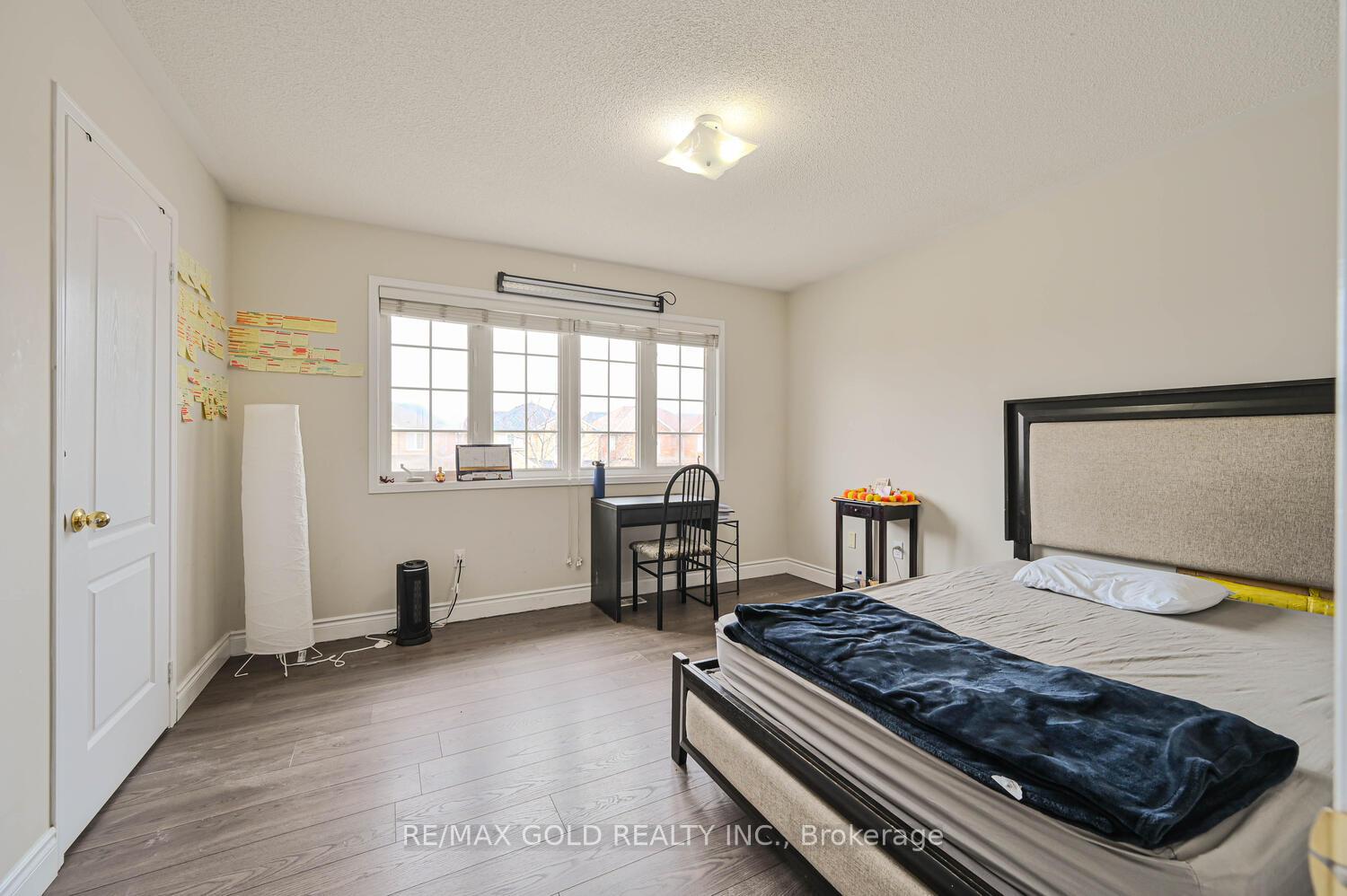 Photo 24 of 82 Crown Victoria Drive, Brampton, Fletcher's Meadow — HOMEH