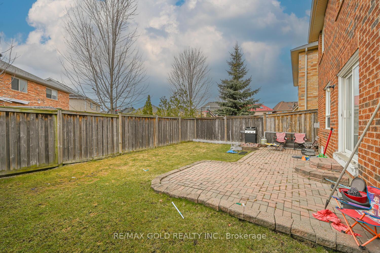 Photo 30 of 82 Crown Victoria Drive, Brampton, Fletcher's Meadow — HOMEH