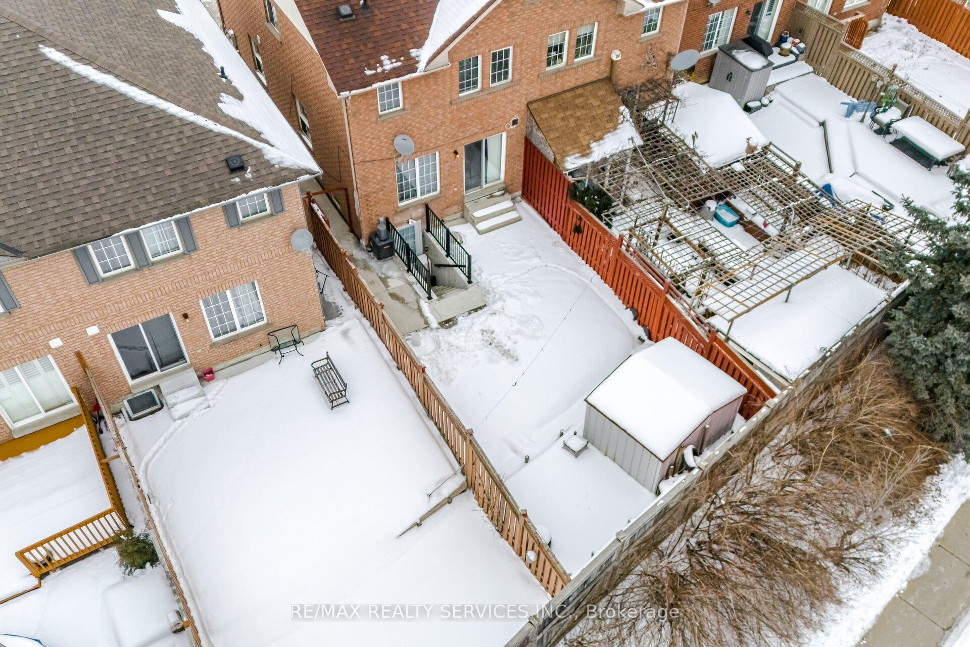 Photo 43 of 46 Hollowgrove Boulevard, Brampton, Vales of Castlemore — HOMEH