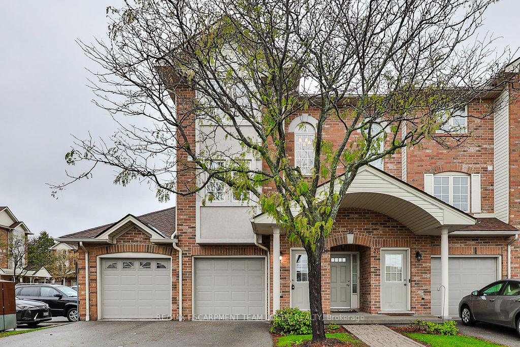 Front of Unit 20, 4045 Upper Middle Road