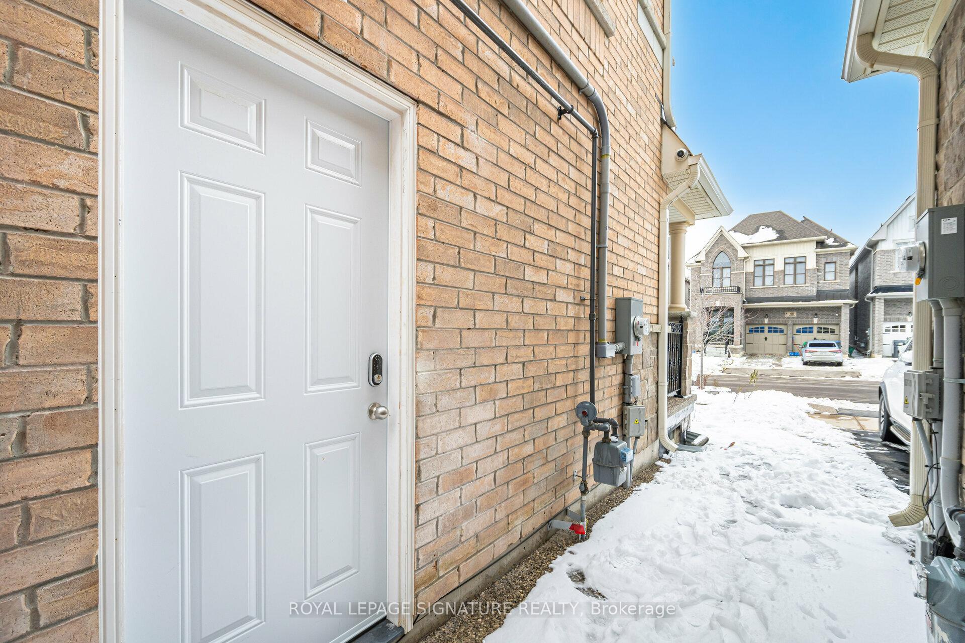 Photo 4 of Unit 2, 49 Dotchson Avenue, Caledon, Rural Caledon — HOMEH